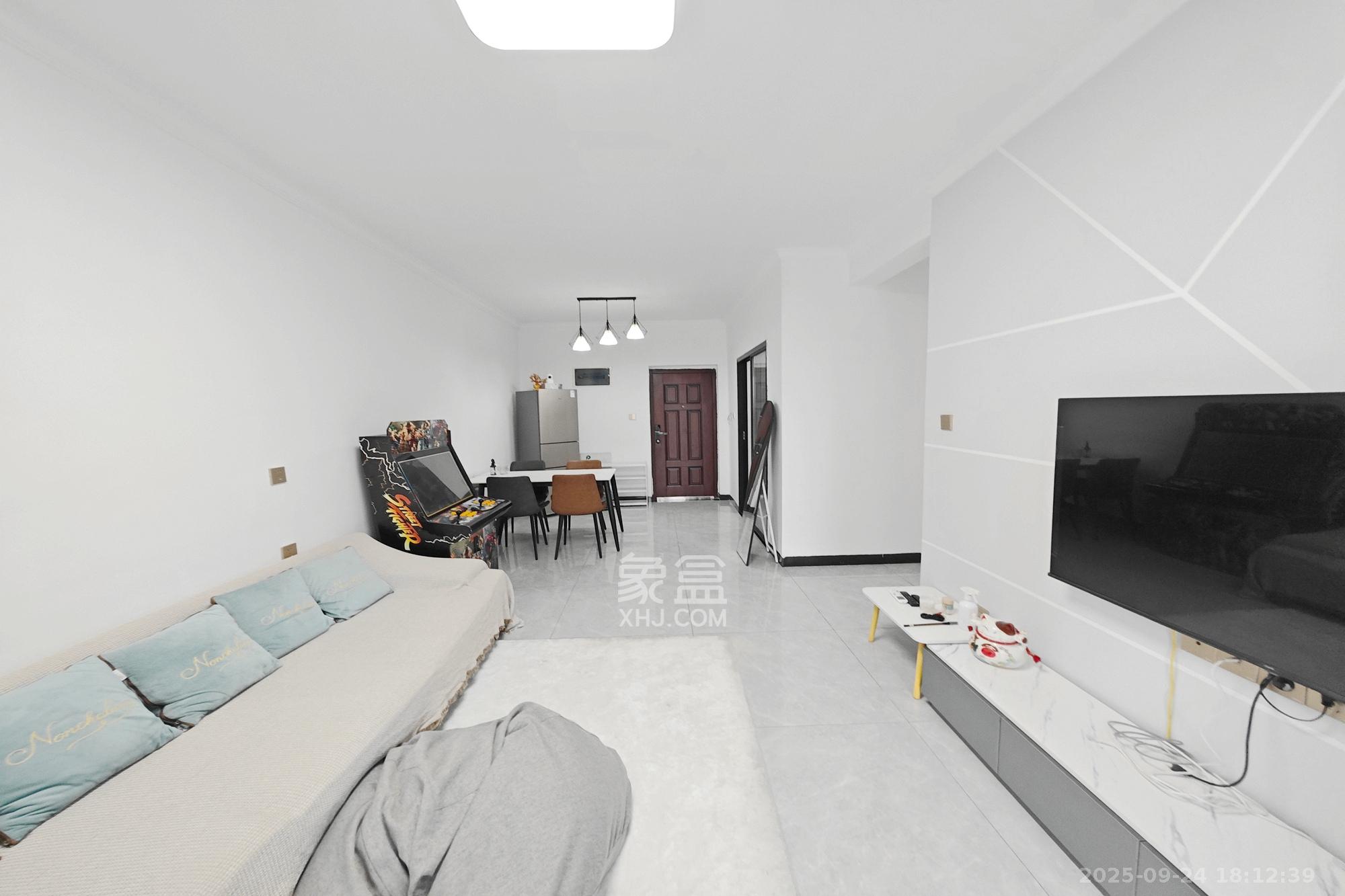 保利大都汇一期、二期  3室2厅1卫    109.0万 保利大都汇一期、二期  3室2厅1卫    109.0万