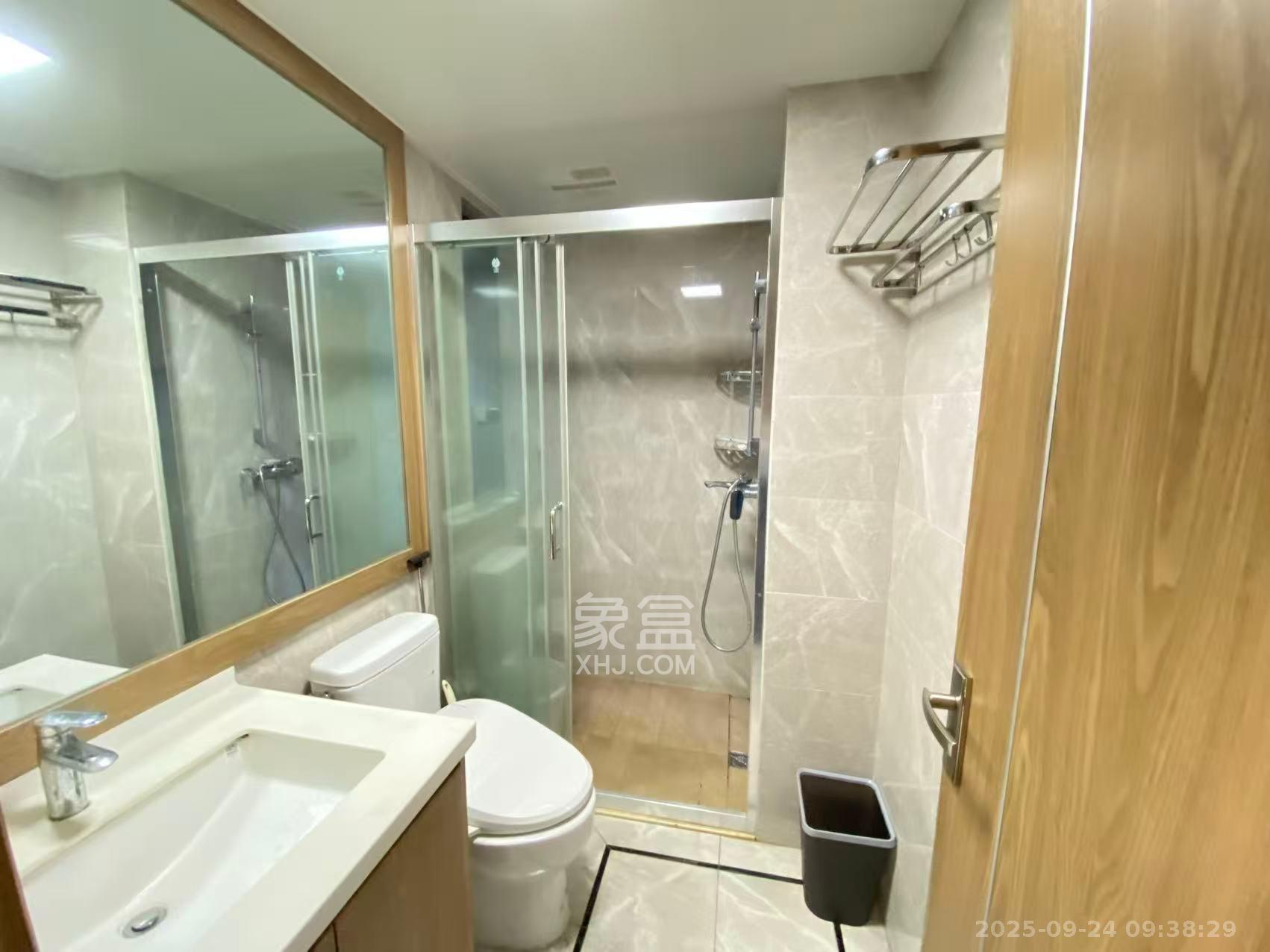 中海阅江府  4室1厅2卫    5300.0元/月室内图