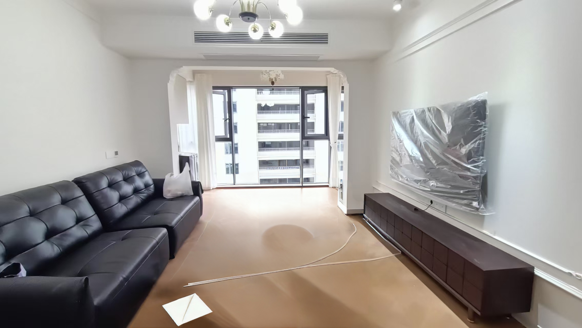 机器人欢乐城 3室2厅2卫 2500.0元/月 机器人欢乐城 3室2厅2卫 2500.0元/月室内图