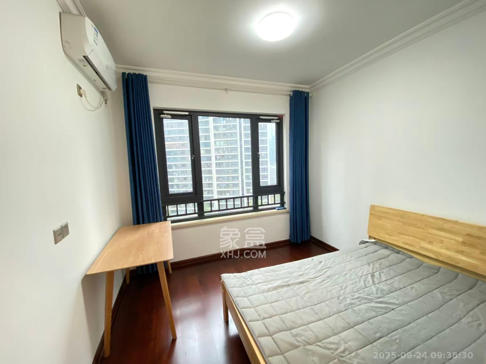 中海阅江府  4室1厅2卫    5300.0元/月室内图