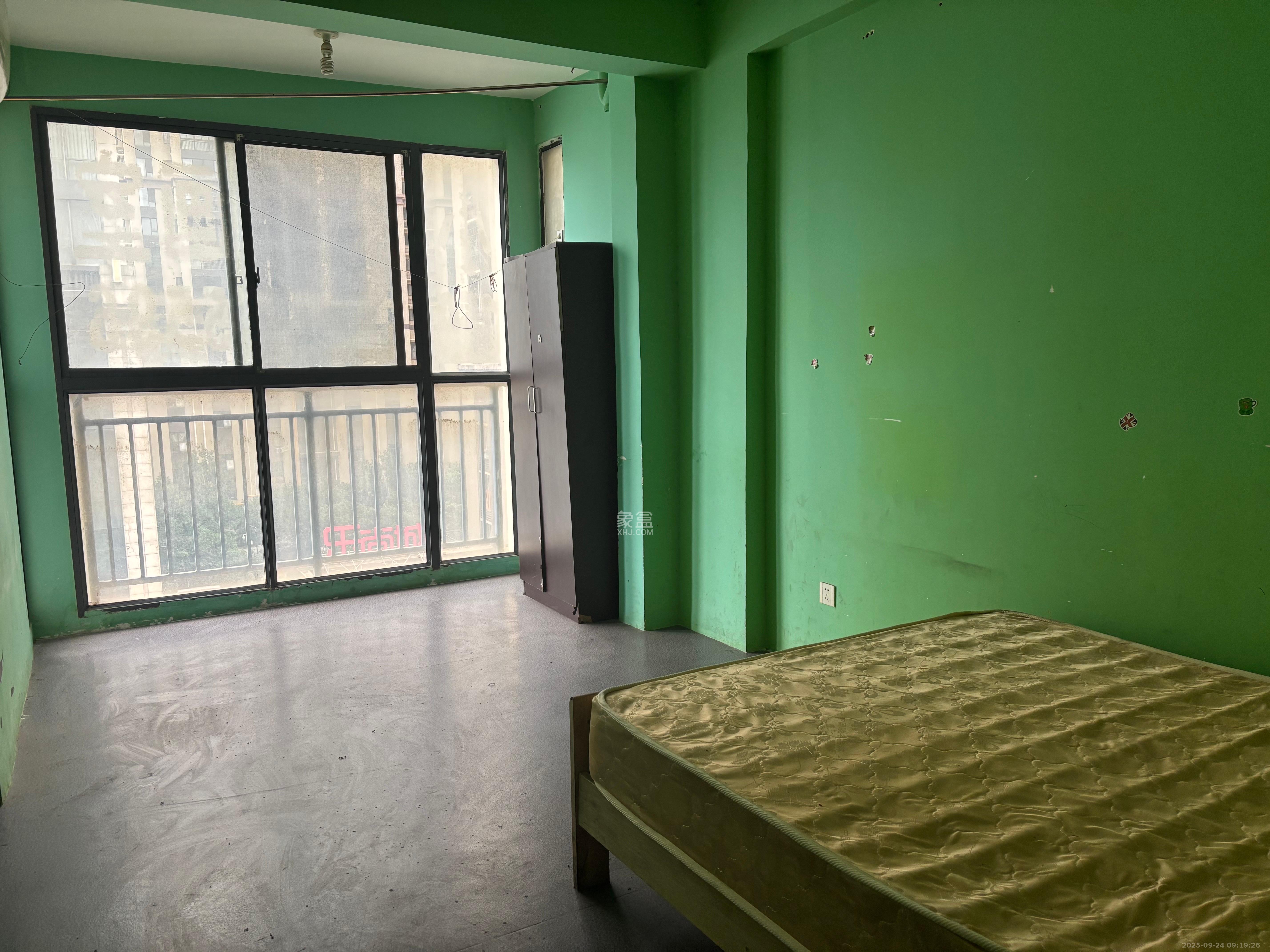 英郡年华 4室2厅2卫 3200.0元/月 英郡年华 4室2厅2卫 3200.0元/月室内图