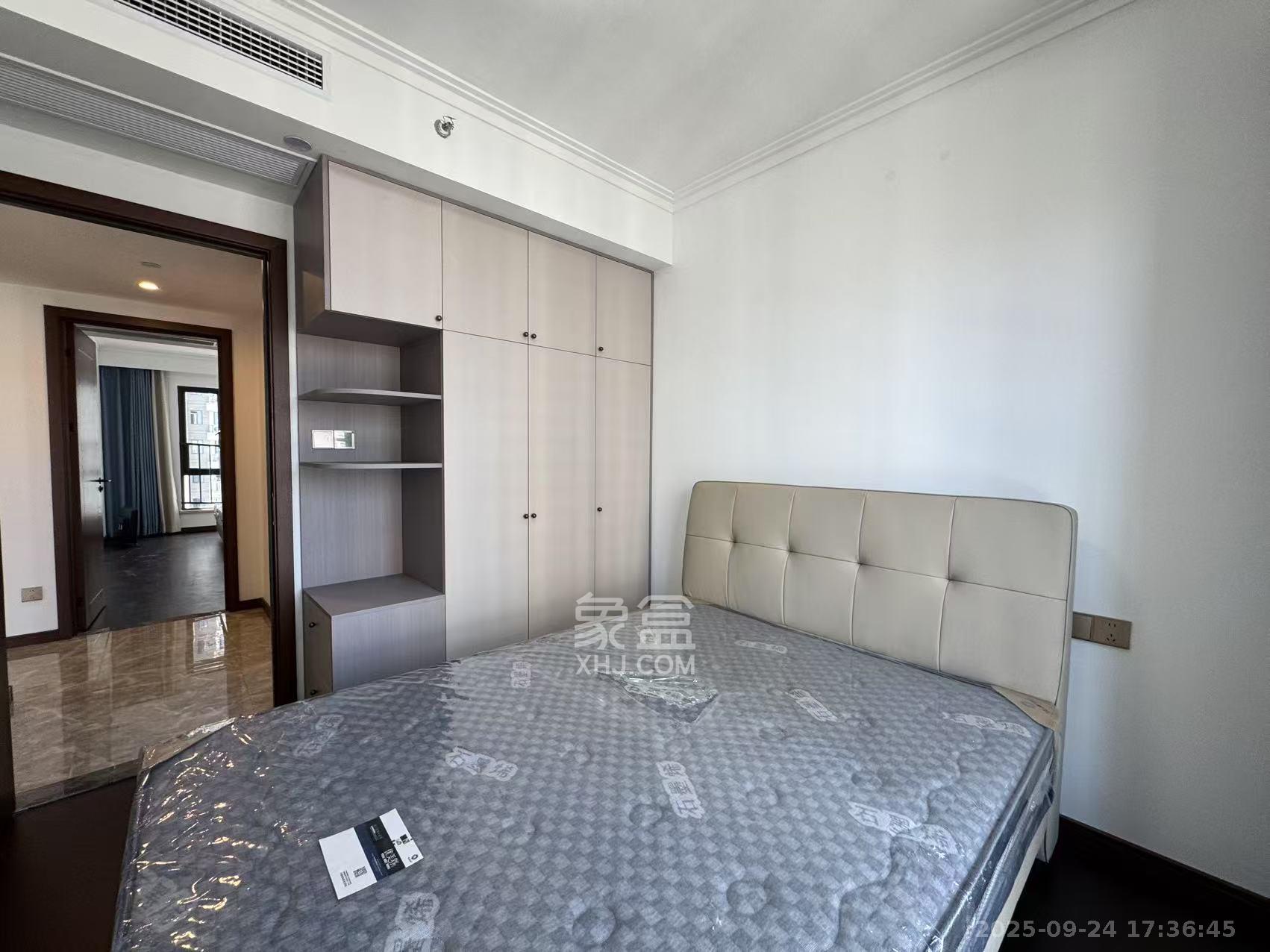 绿地长沙城际空间站(柏仕佳苑) 4室2厅2卫 3800.0元/月 绿地长沙城际空间站(柏仕佳苑) 4室2厅2卫 3800.0元/月室内图