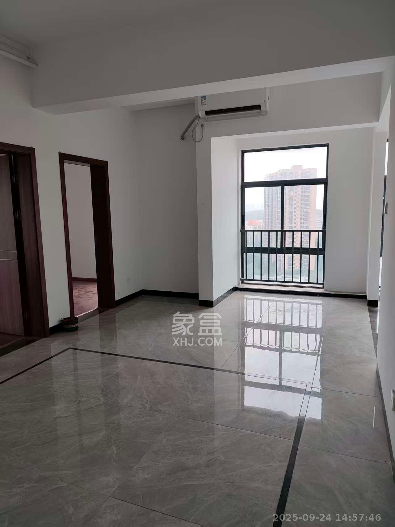 江南华府  2室2厅1卫    2400.0元/月 江南华府  2室2厅1卫    2400.0元/月室内图