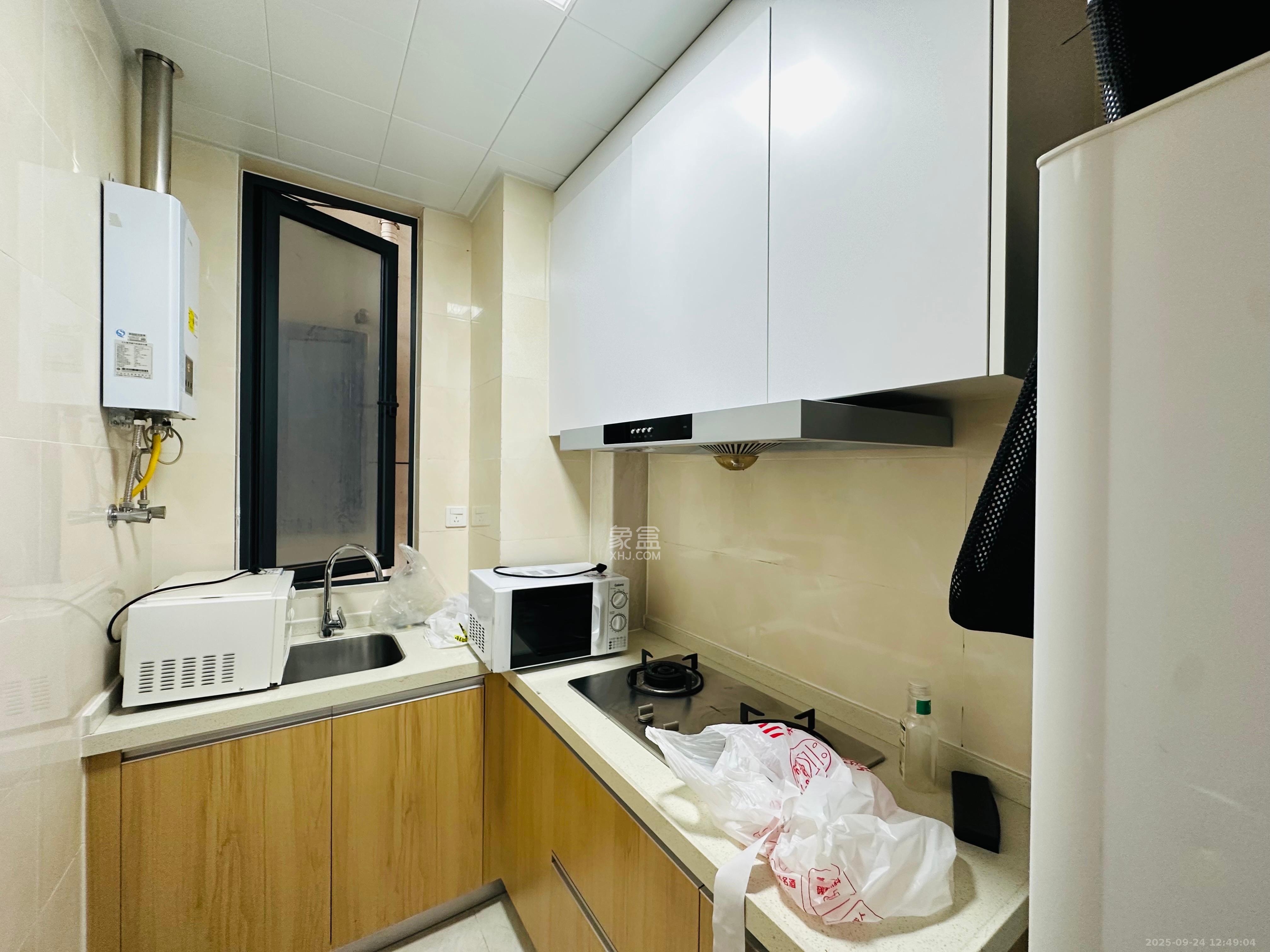 启迪协信中心 2室2厅1卫 2600.0元/月 启迪协信中心 2室2厅1卫 2600.0元/月室内图