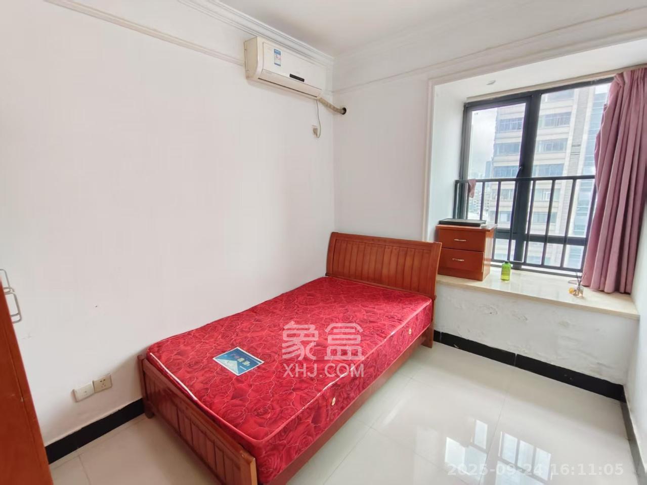 奥克斯广场 3室2厅1卫 2600.0元/月 奥克斯广场 3室2厅1卫 2600.0元/月室内图