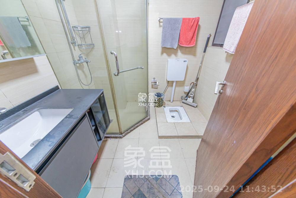 绿地公馆(绿地名邸) 2室2厅1卫 1500.0元/月 绿地公馆(绿地名邸) 2室2厅1卫 1500.0元/月室内图