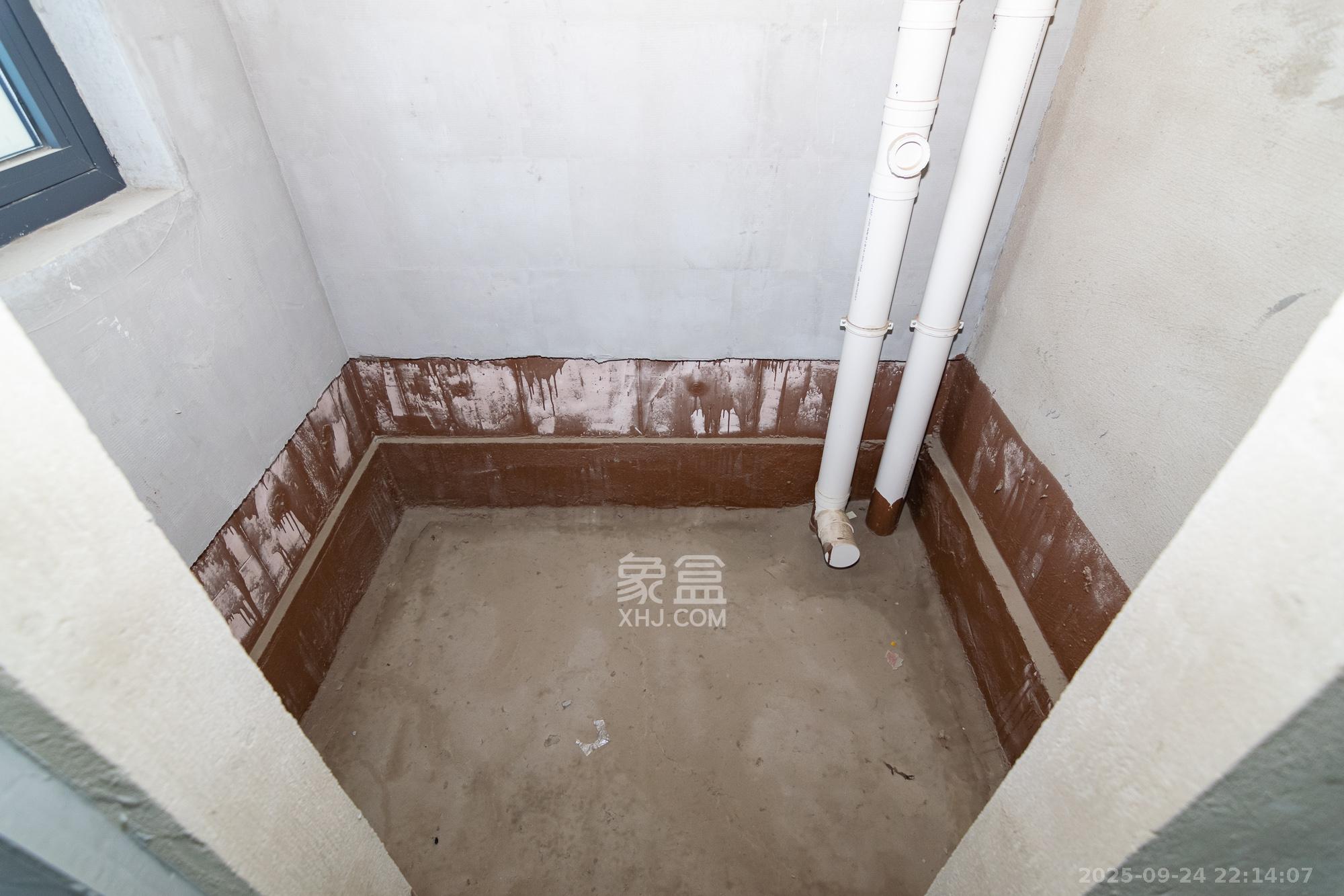 中粮鸿云  3室2厅2卫    58.8万卫生间
