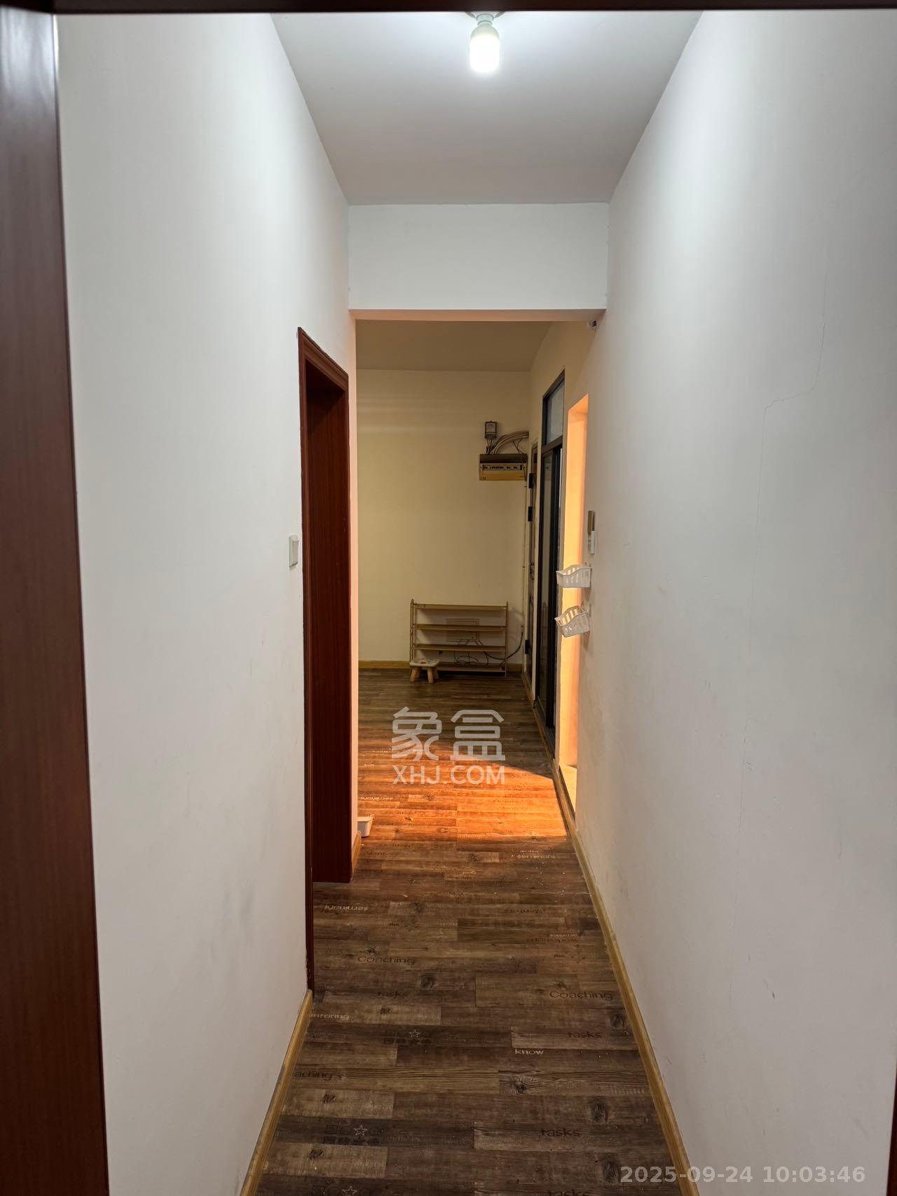 海林馨香雅苑 2室1厅1卫 2200.0元/月 海林馨香雅苑 2室1厅1卫 2200.0元/月室内图