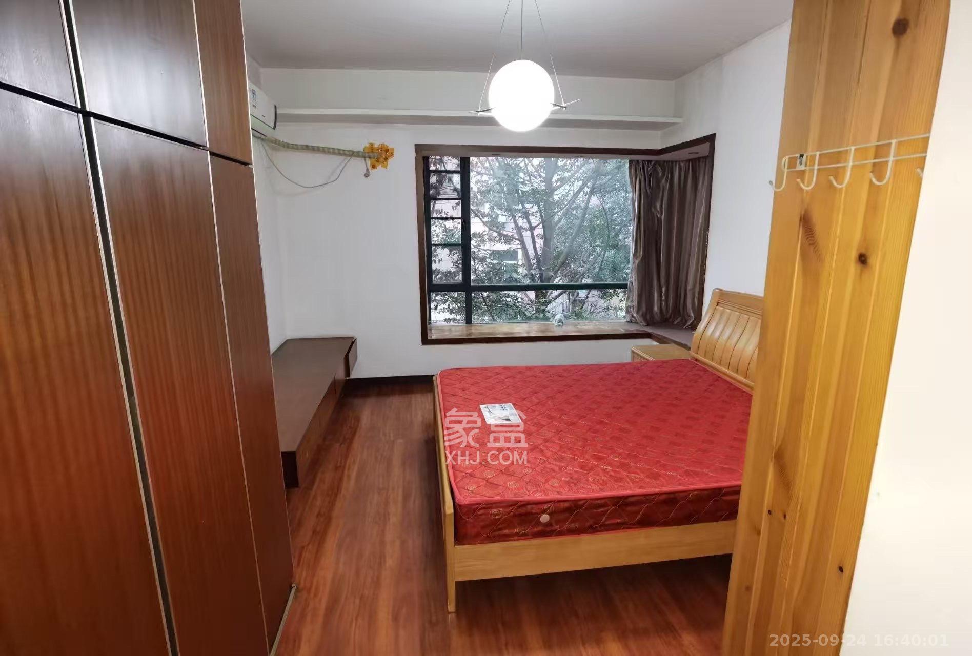 亚华香舍花都 3室1厅1卫 3100.0元/月 亚华香舍花都 3室1厅1卫 3100.0元/月室内图