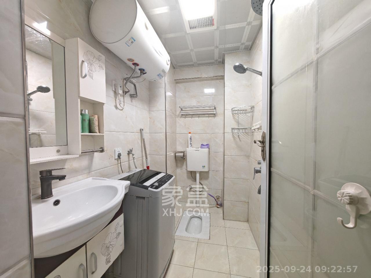 达美D6区  1室1厅1卫    1400.0元/月室内图