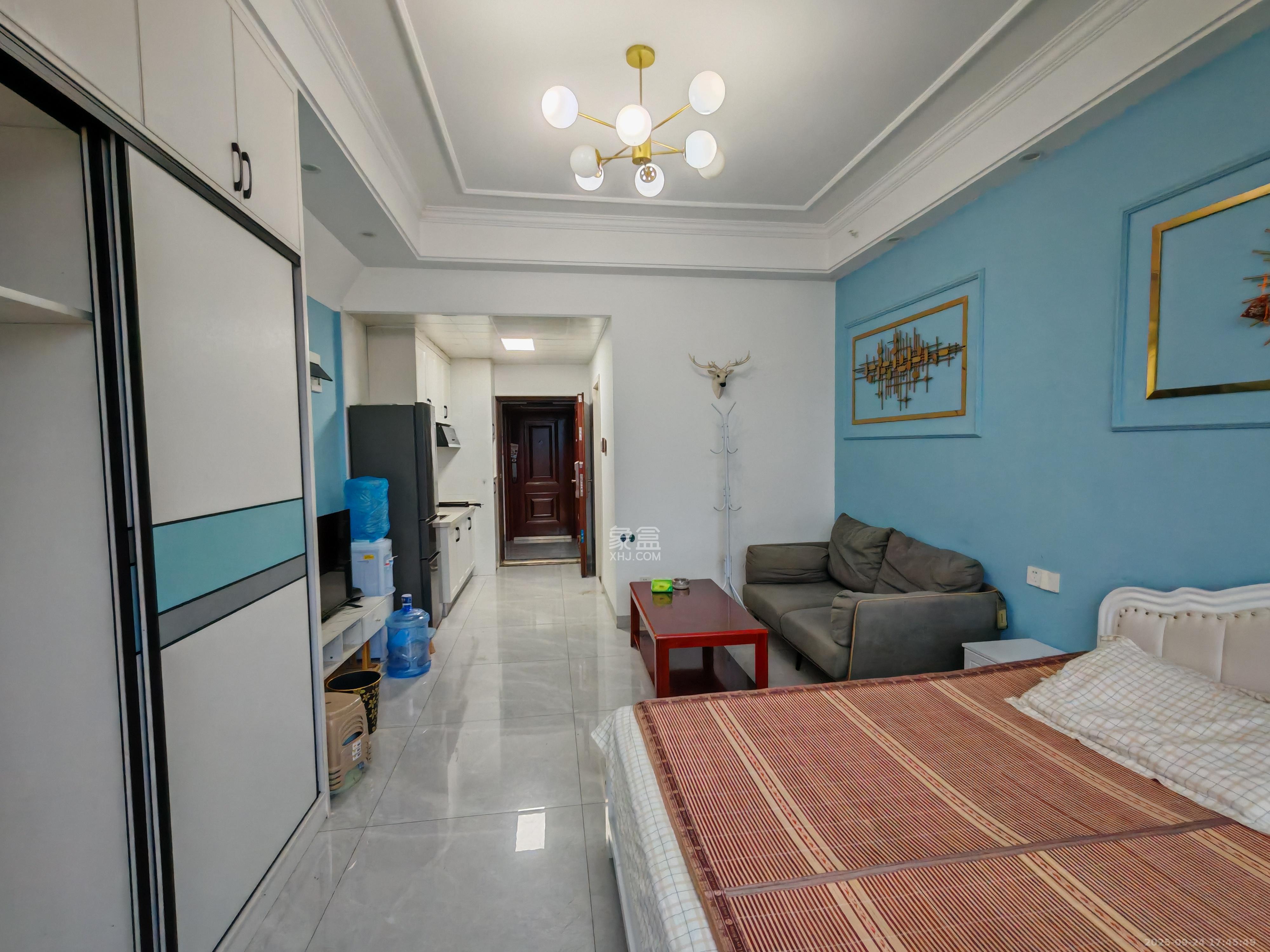 振业城三期  1室1厅1卫    2000.0元/月 振业城三期  1室1厅1卫    2000.0元/月室内图