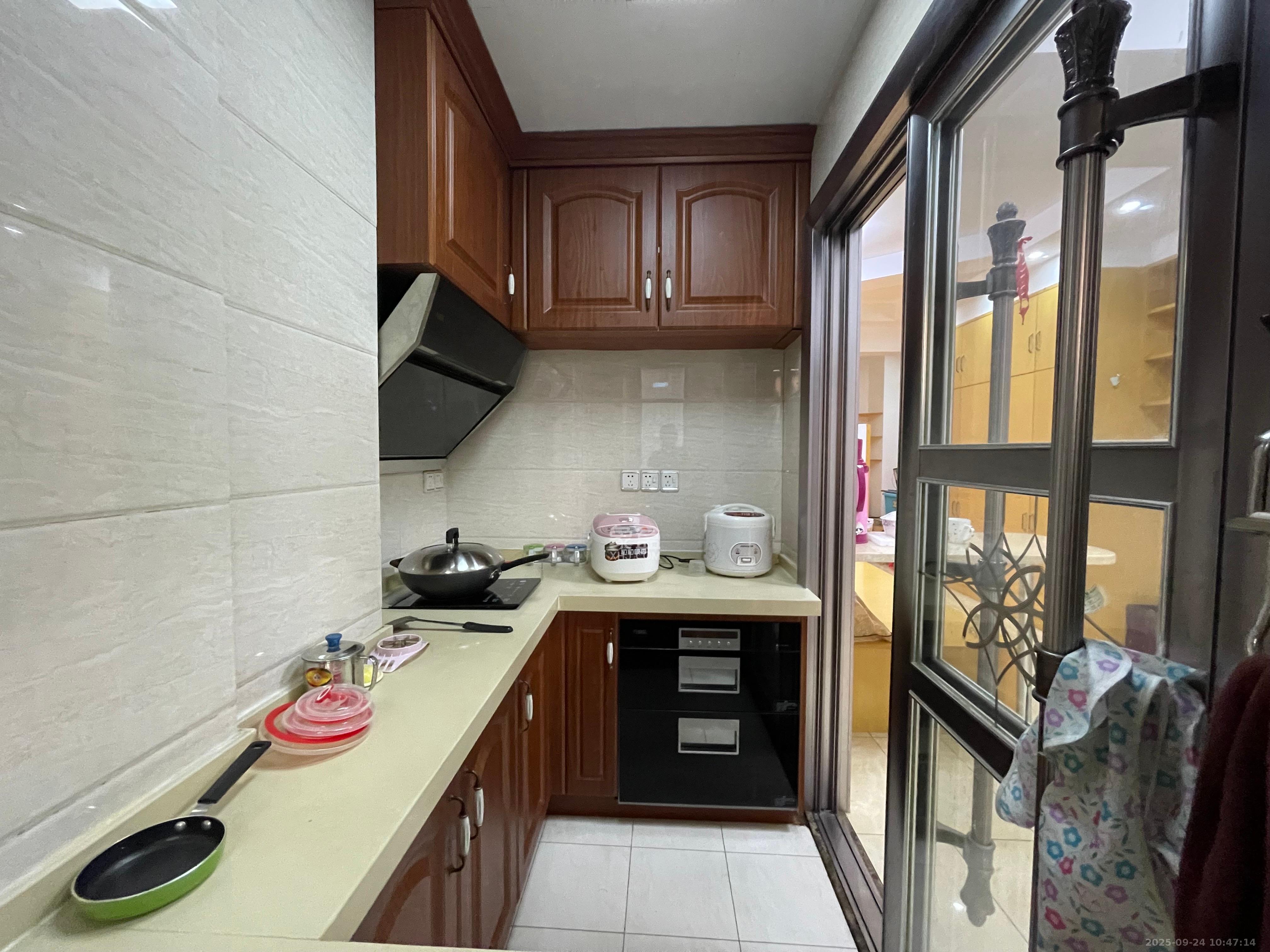 万博汇 1室1厅1卫 1800.0元/月 万博汇 1室1厅1卫 1800.0元/月室内图