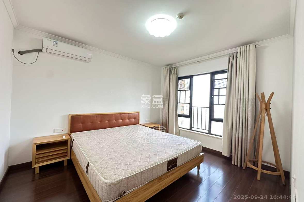 万科里金域国际 3室2厅2卫 4000.0元/月 万科里金域国际 3室2厅2卫 4000.0元/月室内图