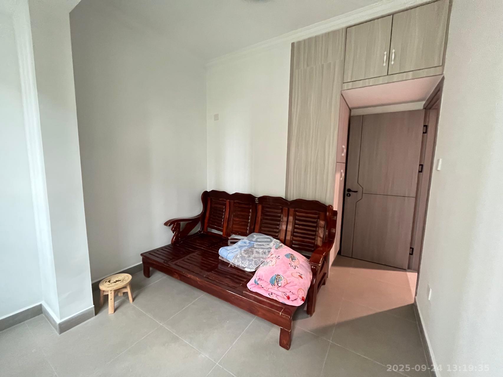 富基世纪公园 4室2厅2卫 2200.0元/月 富基世纪公园 4室2厅2卫 2200.0元/月室内图