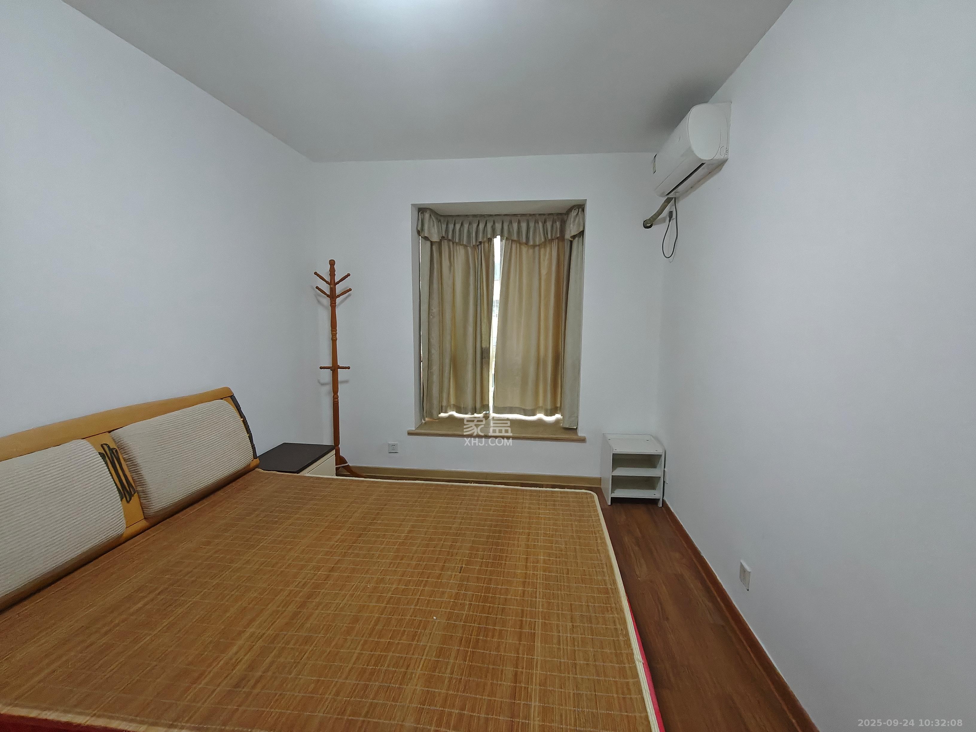 晶华美地 3室2厅1卫 2000.0元/月 晶华美地 3室2厅1卫 2000.0元/月室内图