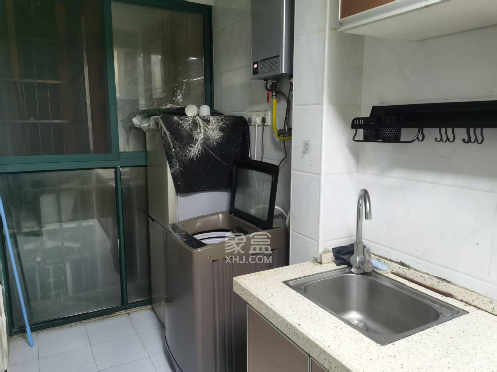 岳北和苑 1室1厅1卫 1600.0元/月 岳北和苑 1室1厅1卫 1600.0元/月室内图