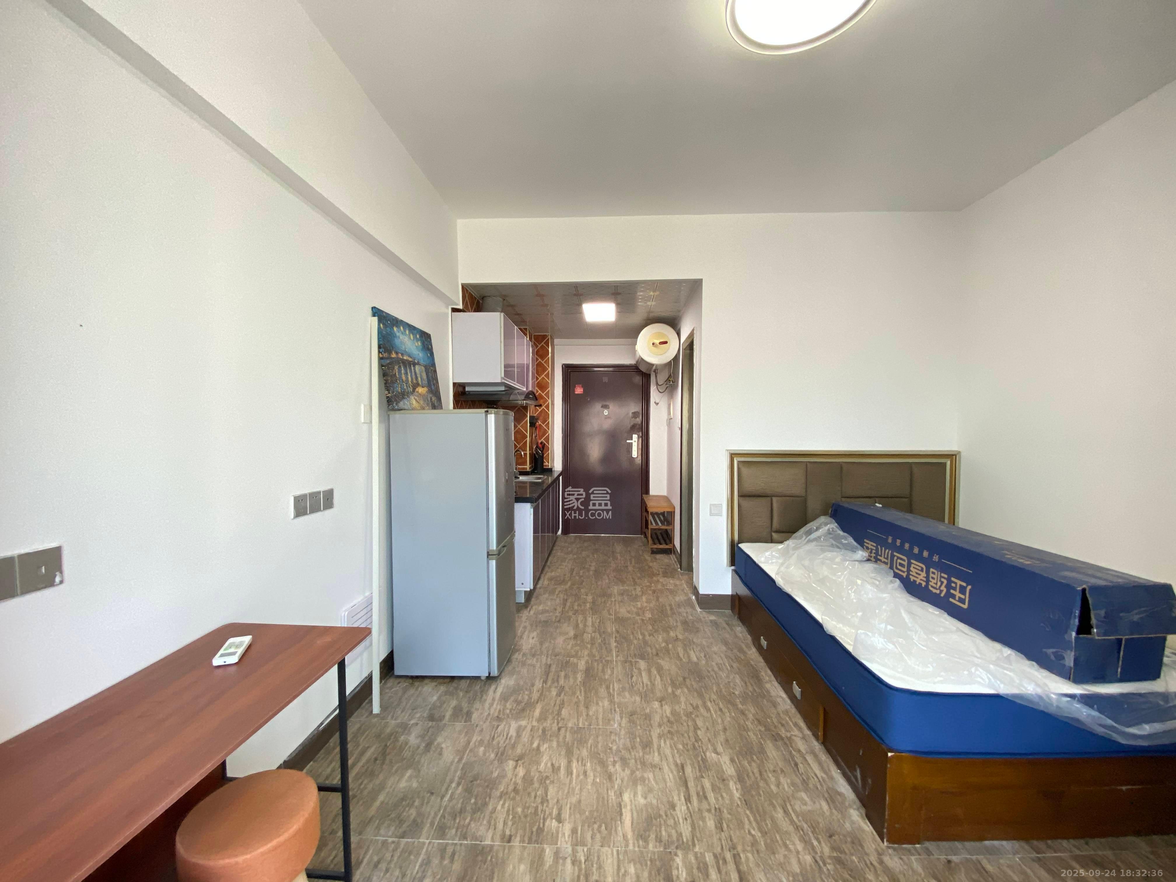 五一中央领御 1室1厅1卫 1500.0元/月 五一中央领御 1室1厅1卫 1500.0元/月室内图