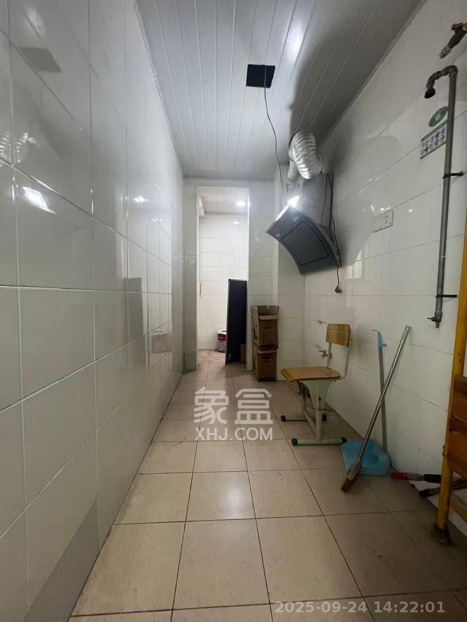 兴威名座  2室2厅1卫   2500.00元/月室内图