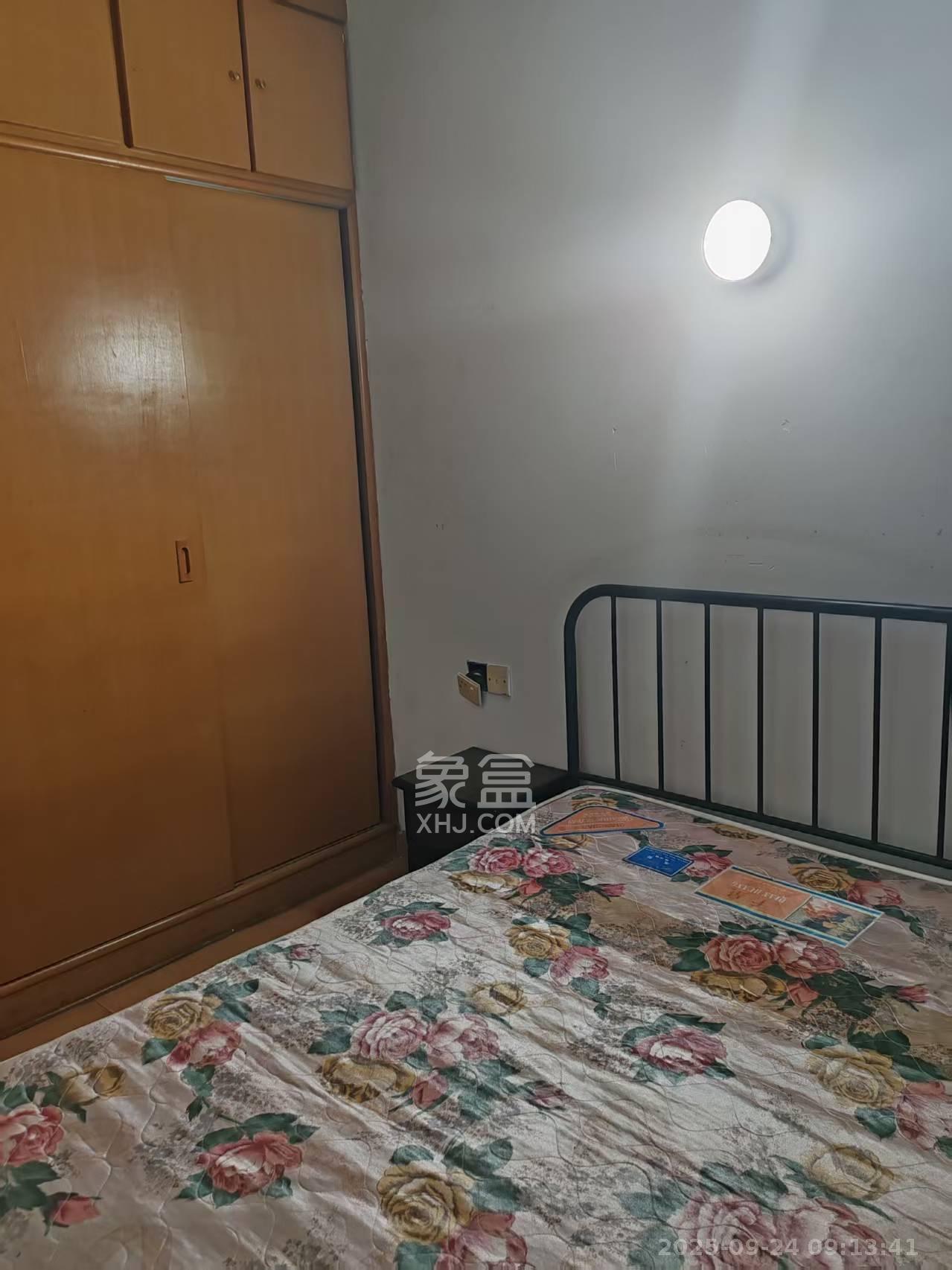 金帆小区  2室2厅1卫    1200.0元/月 金帆小区  2室2厅1卫    1200.0元/月