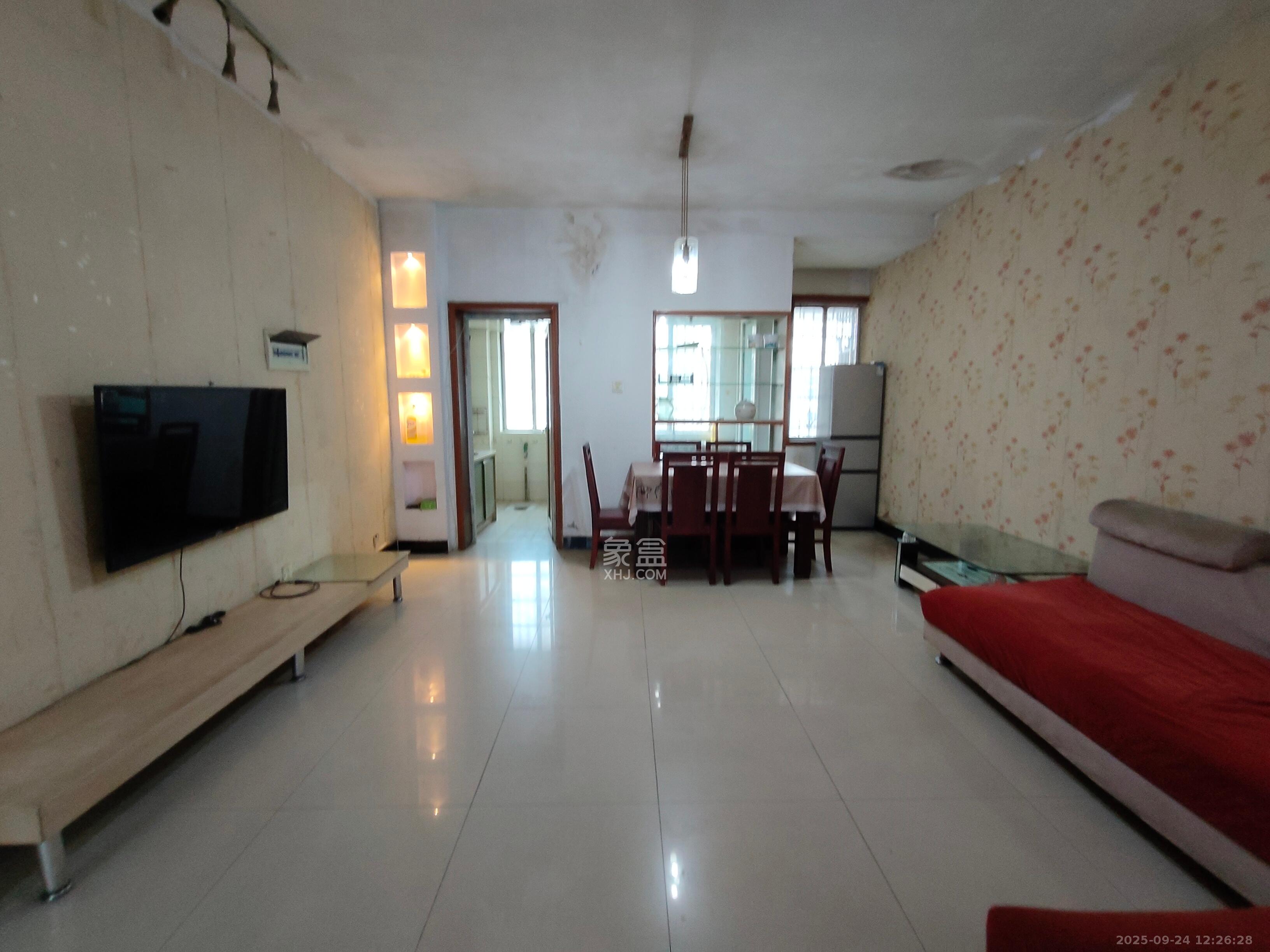 湘绣城  2室2厅2卫    1300.0元/月 湘绣城  2室2厅2卫    1300.0元/月