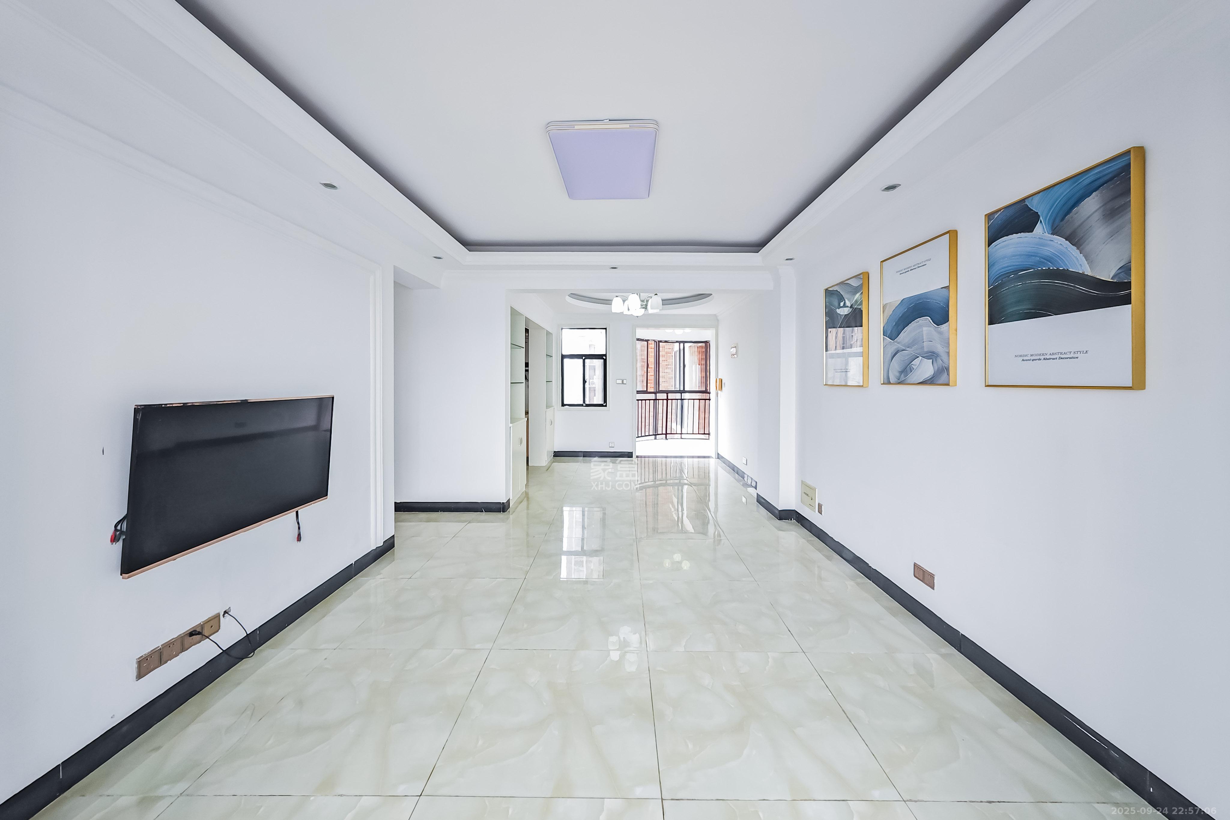 海拔东方 2室1厅1卫 76.8万 海拔东方 2室1厅1卫 76.8万客厅