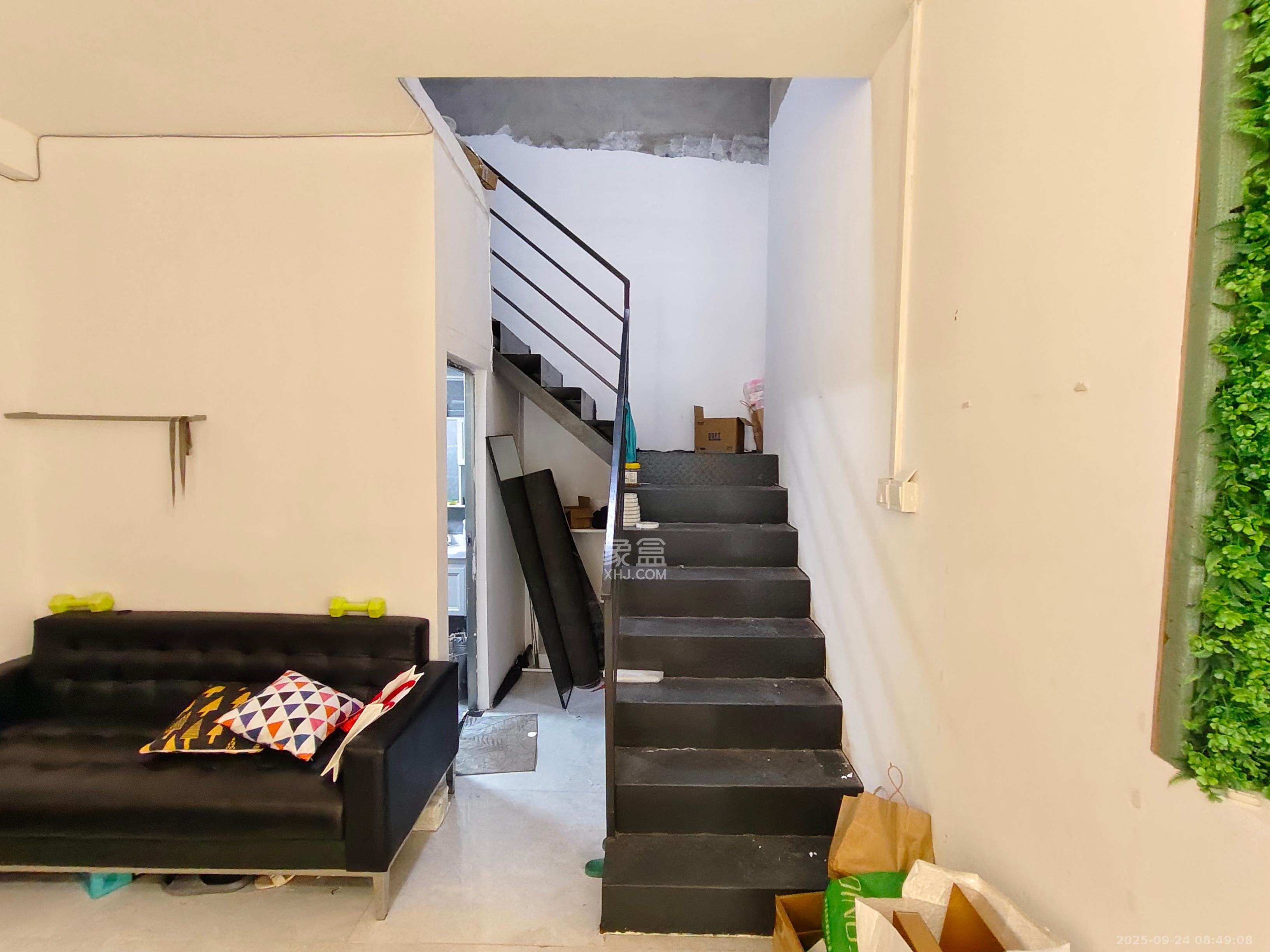 海林馨香雅苑   86.0㎡      4700.0元/月室内图