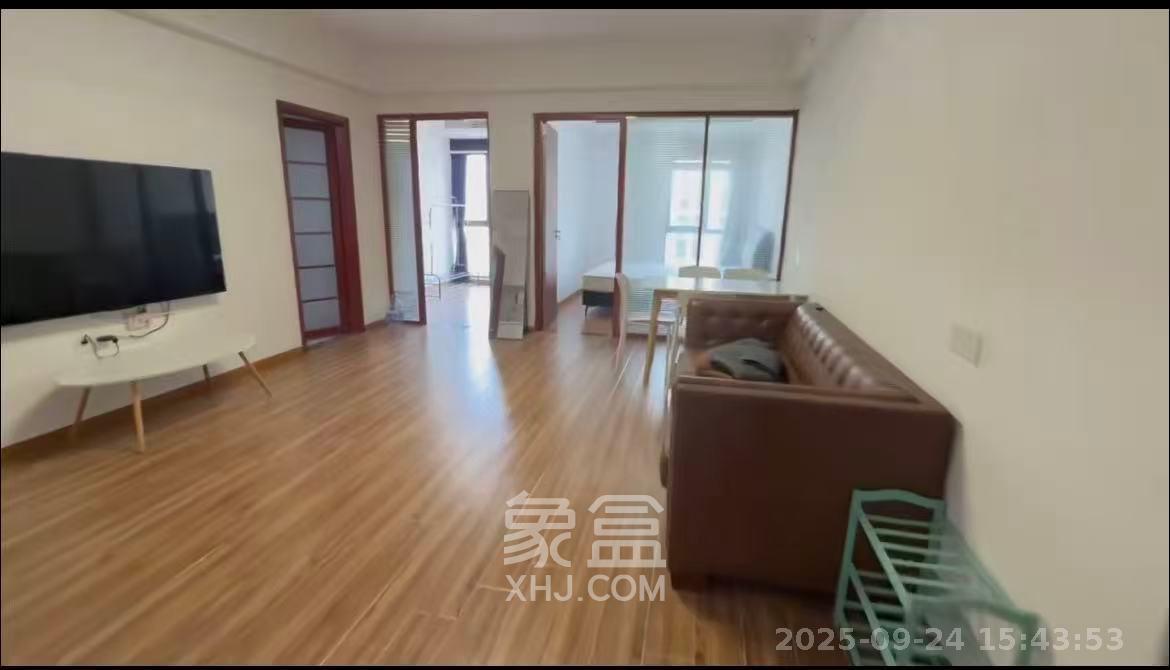 欧亚达国际广场  1室1厅1卫    2200.0元/月