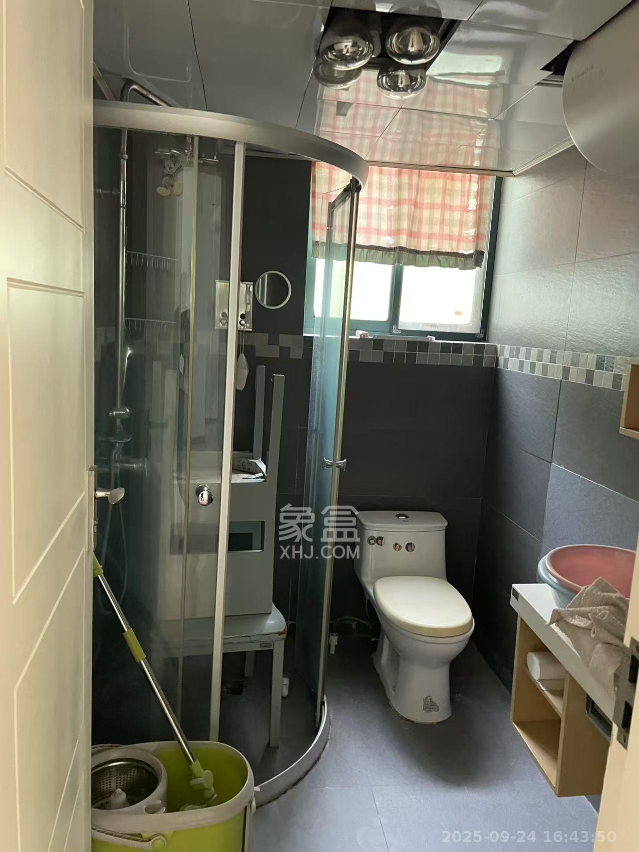 柠檬丽都  2室1厅1卫   1900.00元/月室内图
