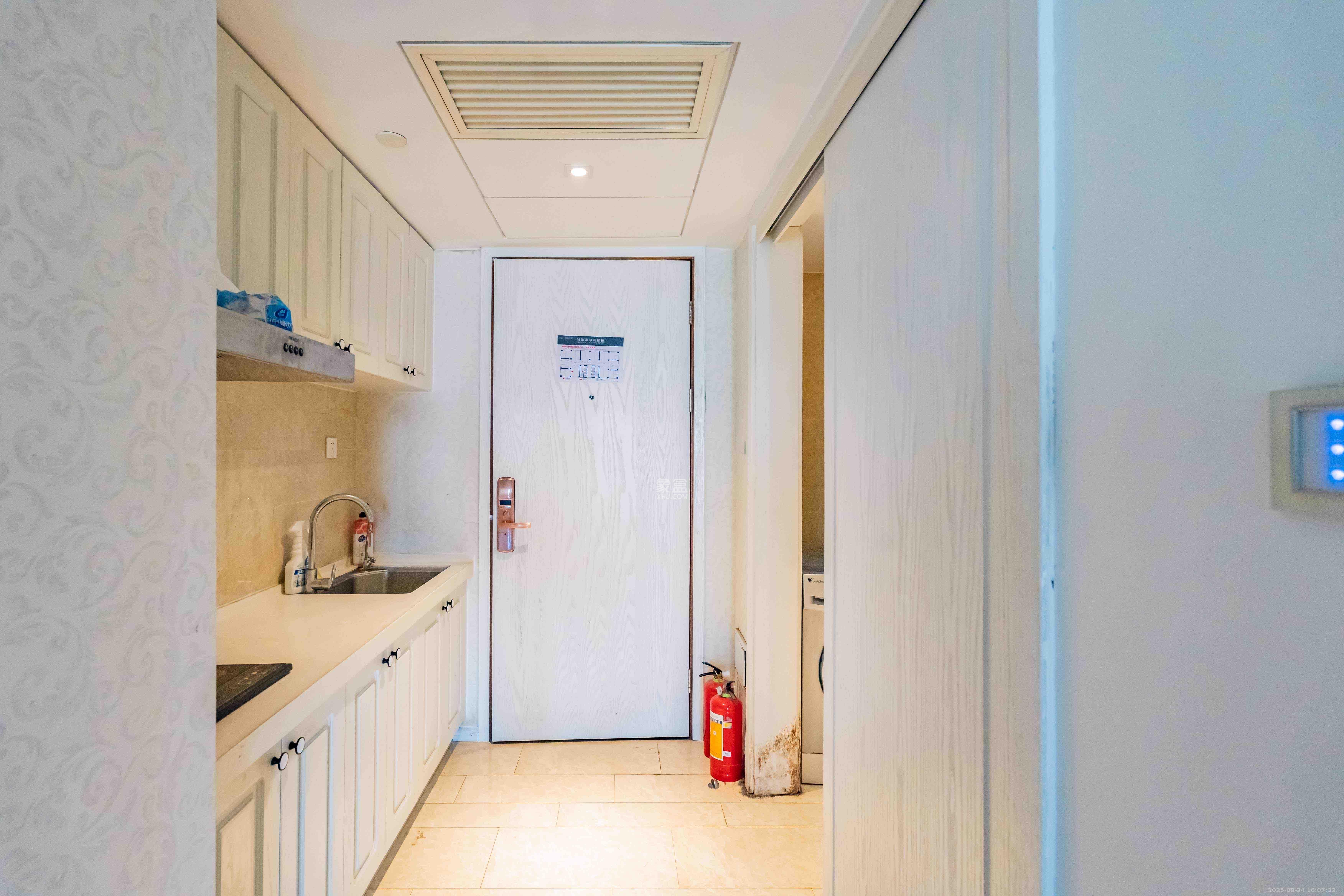 泊富公寓(泊富国际广场) 1室1厅1卫 2400.0元/月 泊富公寓(泊富国际广场) 1室1厅1卫 2400.0元/月室内图