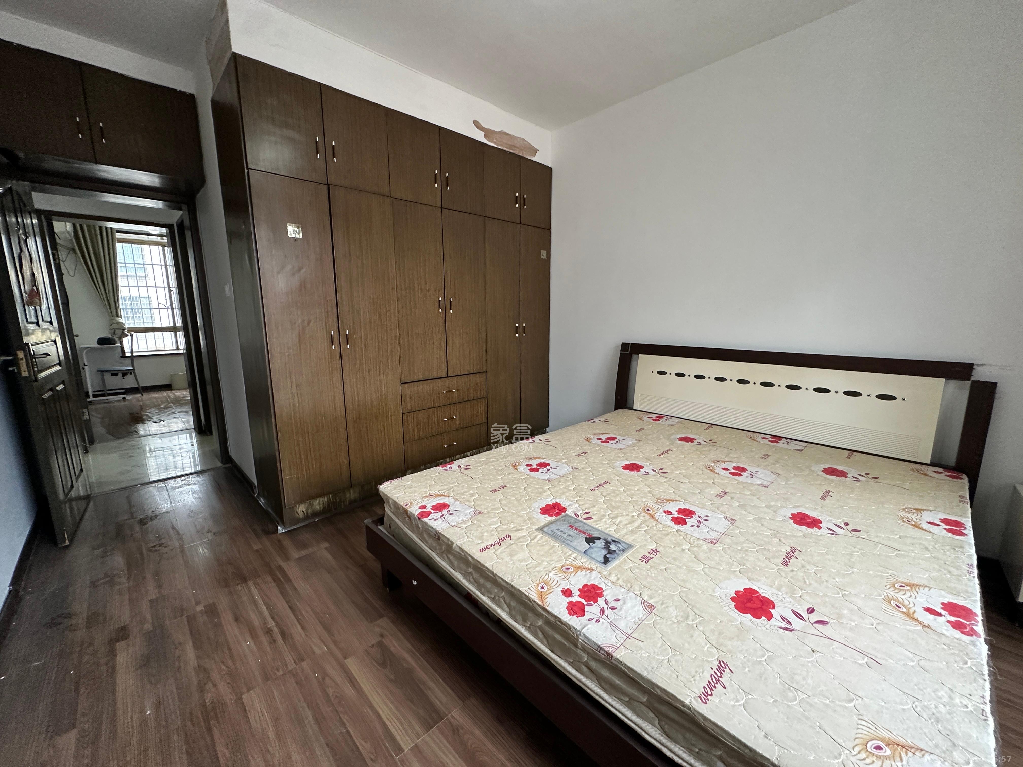 阳明山庄  2室1厅1卫   1700.00元/月室内图