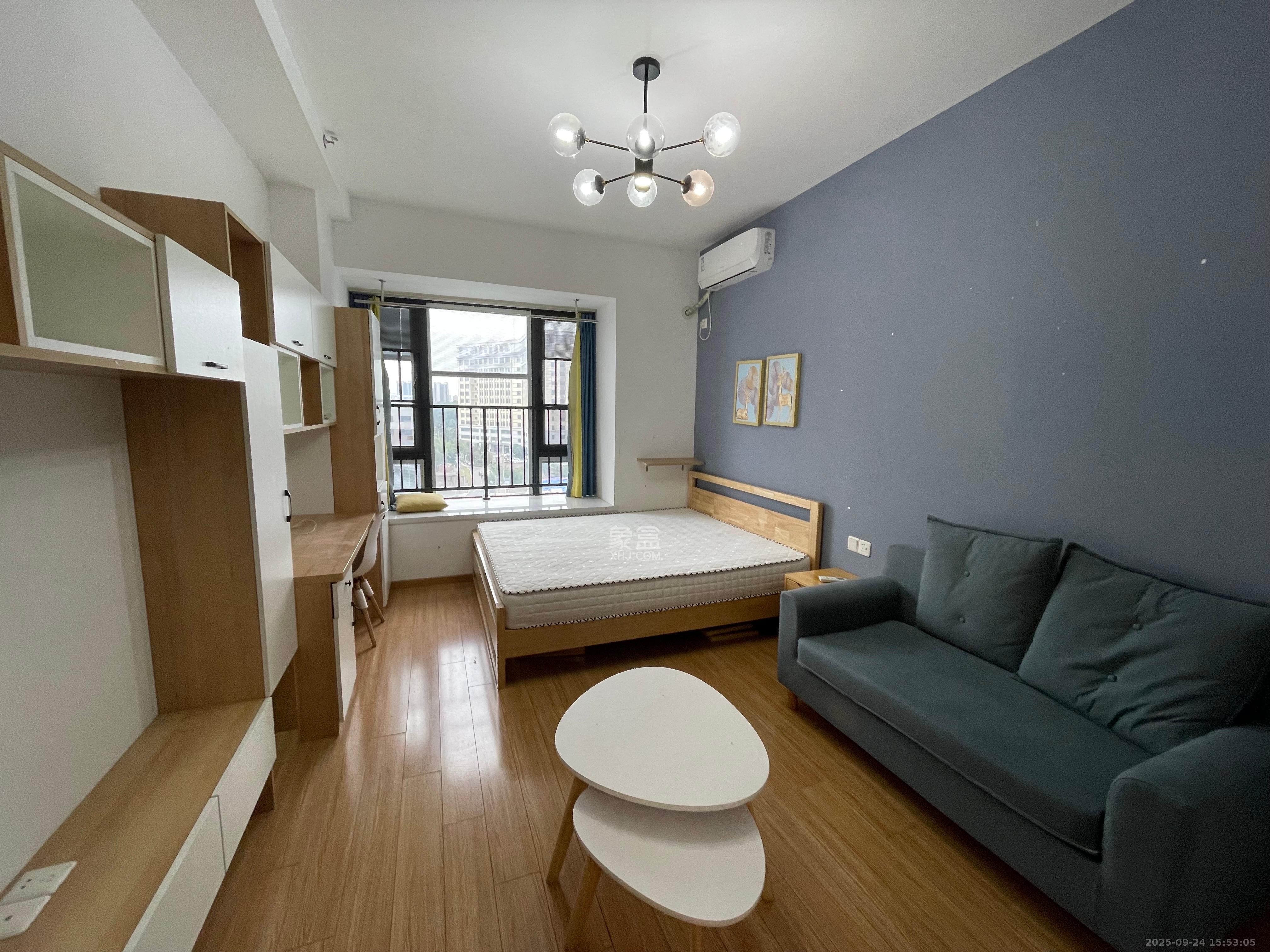 华润翡翠府 1室0厅1卫 1550.0元/月 华润翡翠府 1室0厅1卫 1550.0元/月室内图