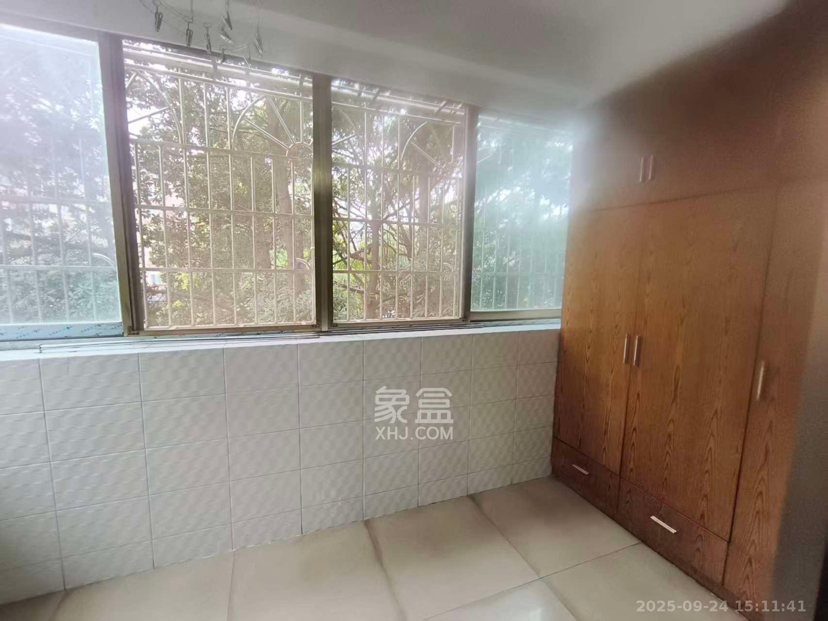 桔洲新苑(观沙岭) 3室2厅2卫 2100.0元/月 桔洲新苑(观沙岭) 3室2厅2卫 2100.0元/月室内图