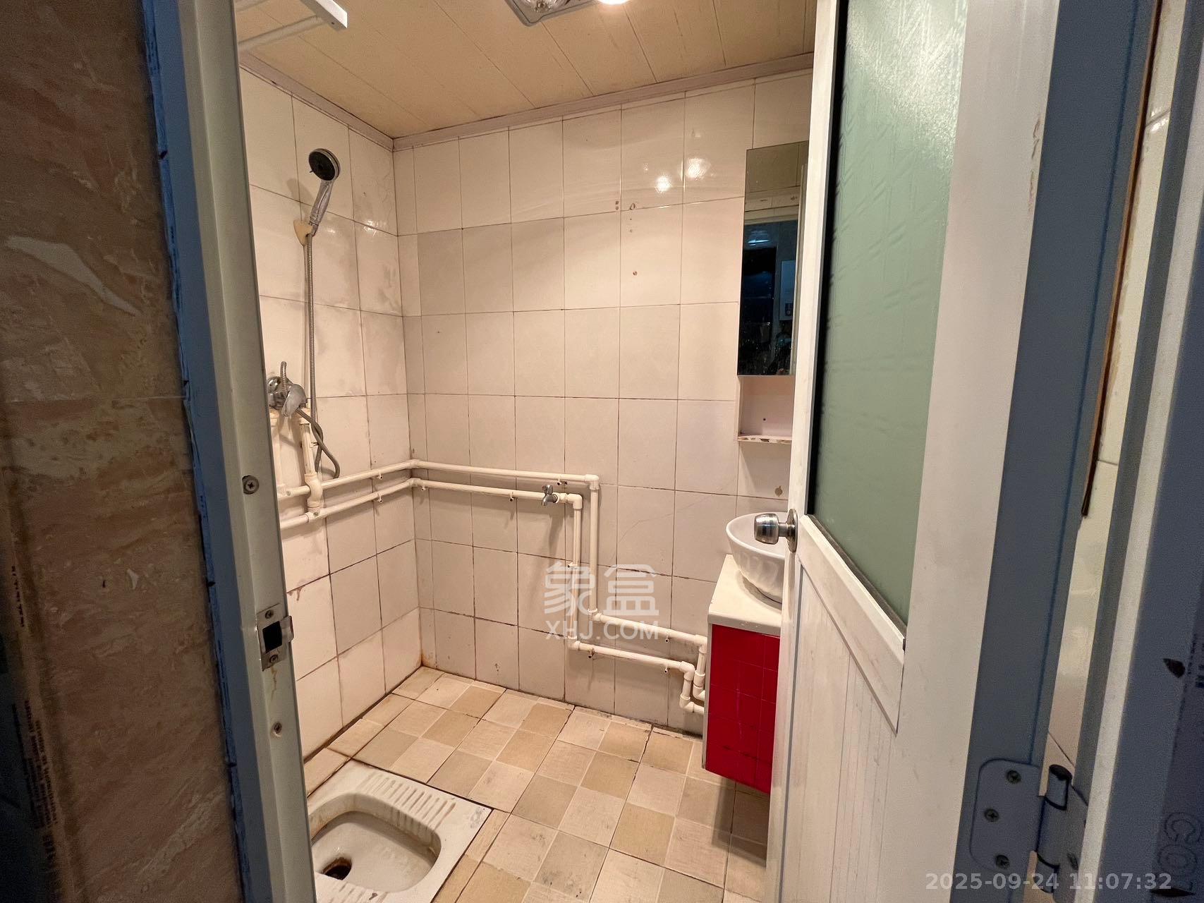 陈家湖小区  2室2厅1卫   1800.00元/月室内图
