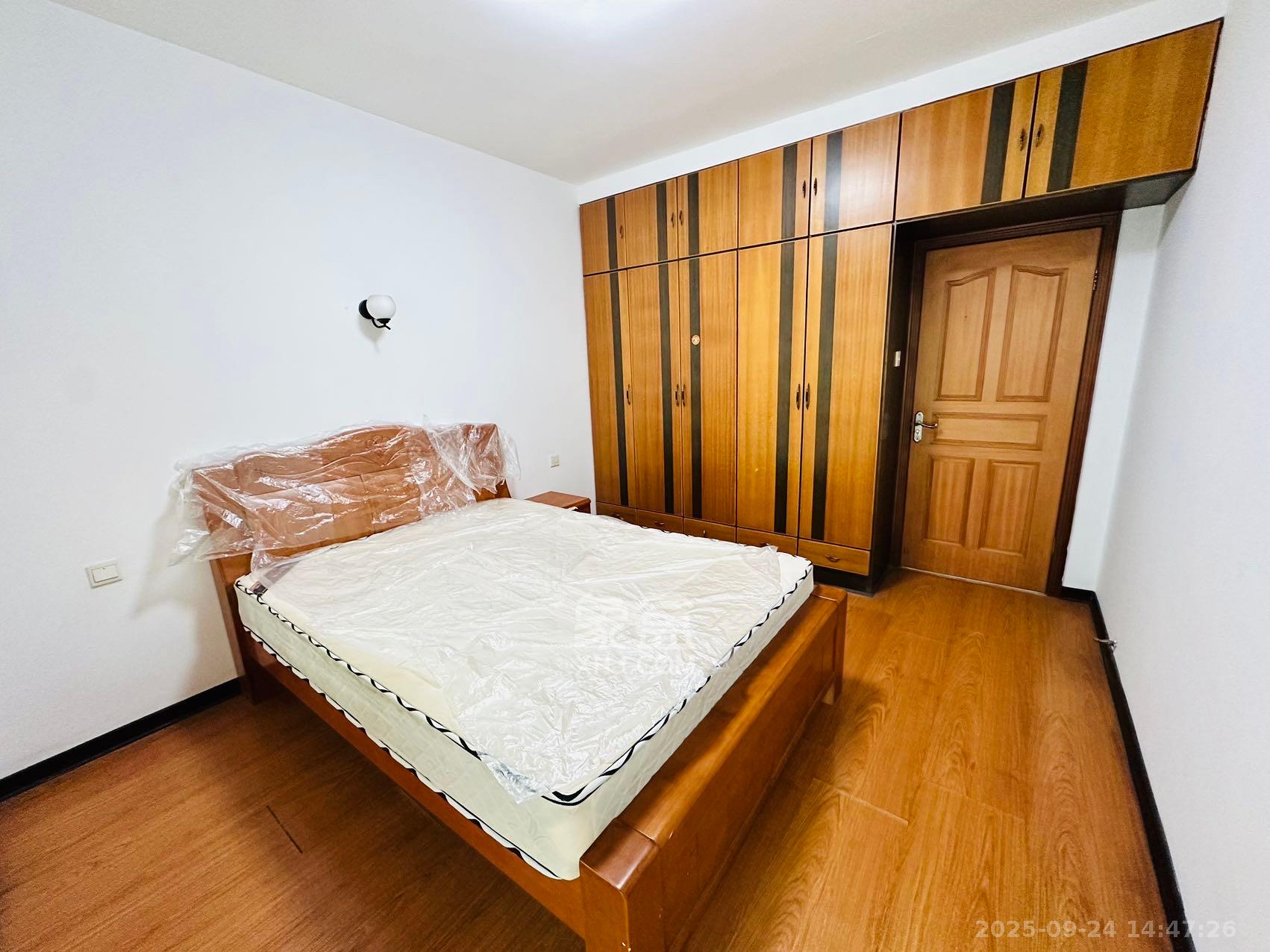 中南汽车世界 3室2厅1卫 1200.0元/月 中南汽车世界 3室2厅1卫 1200.0元/月室内图