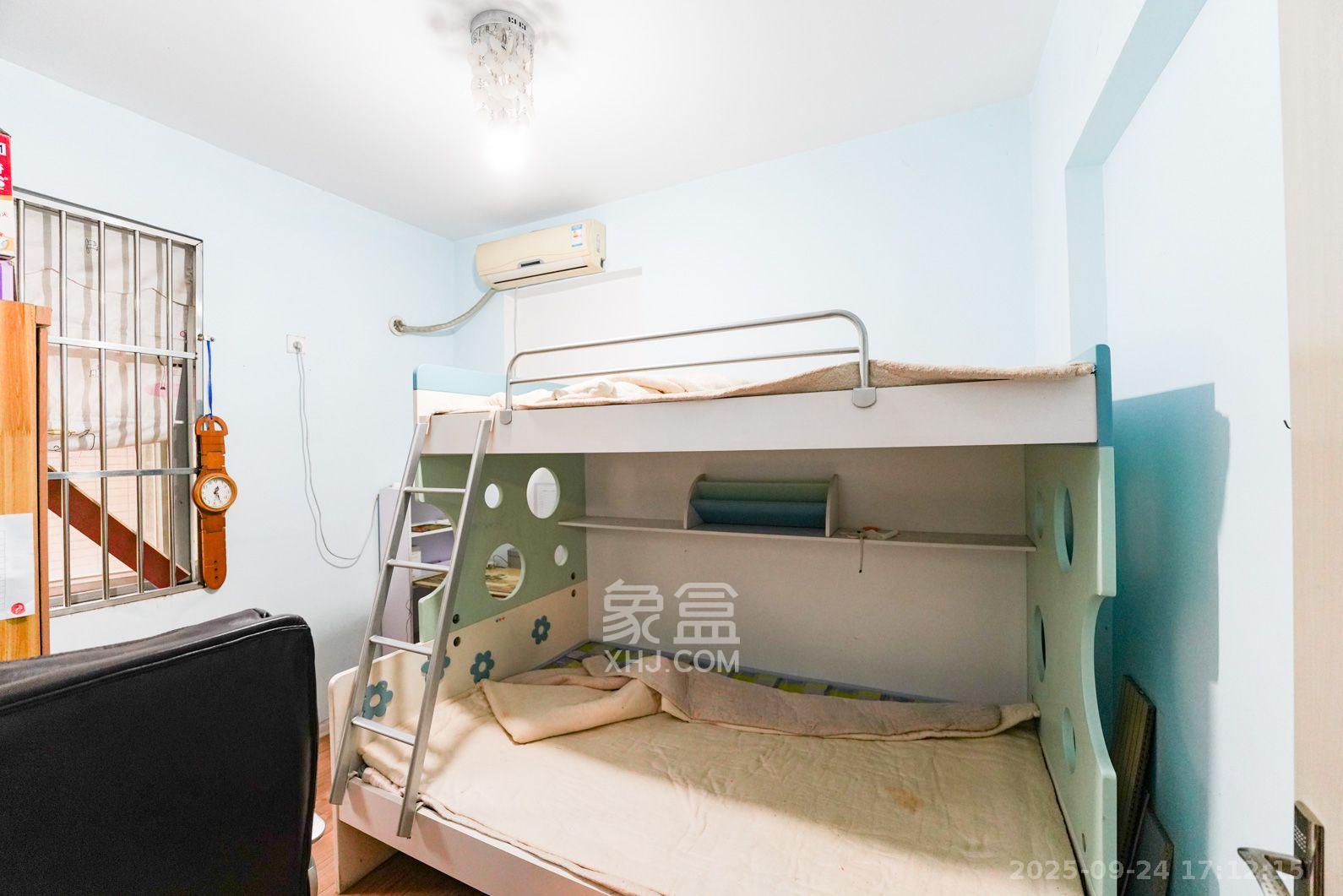 新城新世界一二三期 3室2厅2卫 3200.0元/月 新城新世界一二三期 3室2厅2卫 3200.0元/月室内图