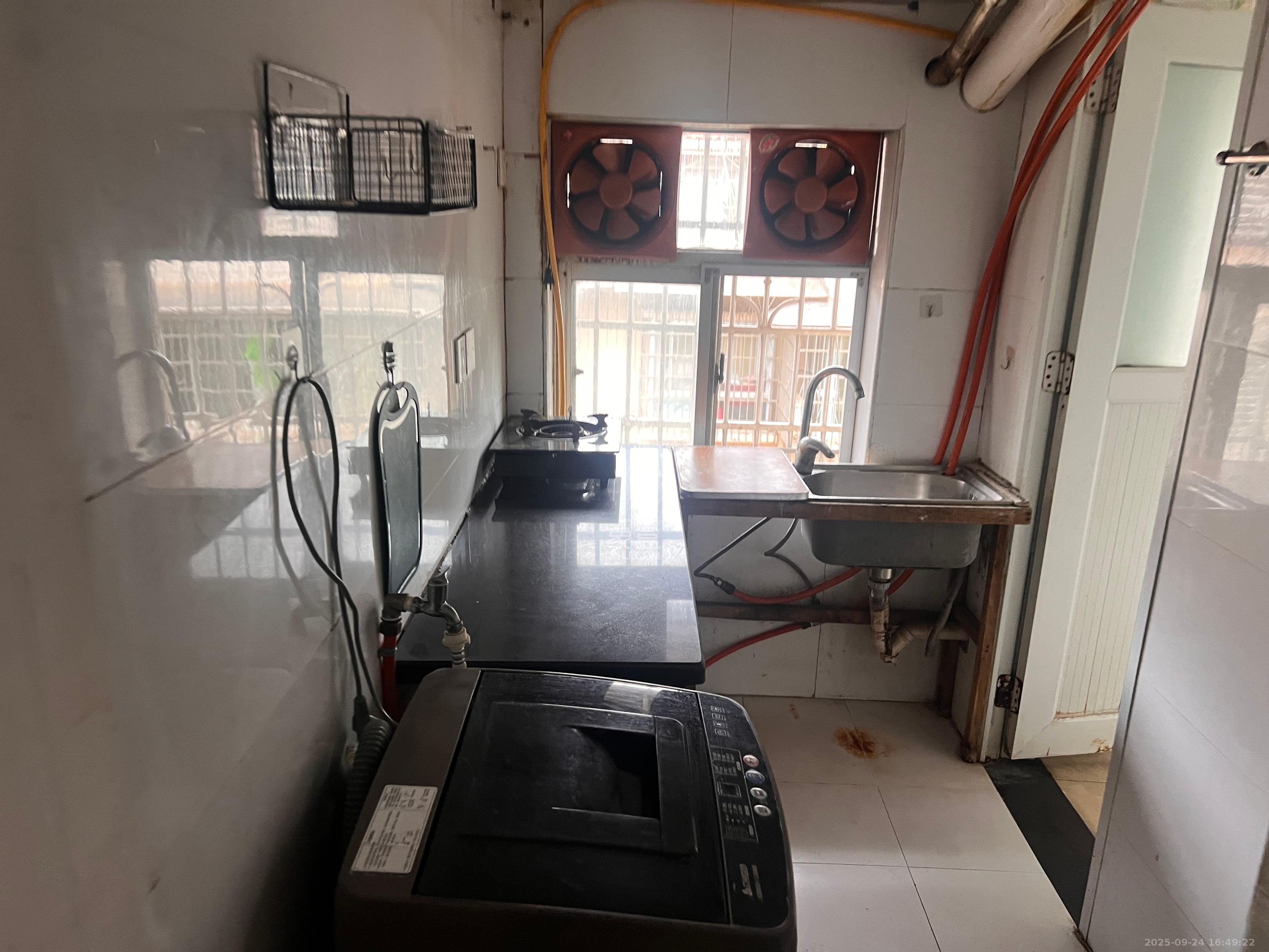 黄泥塘小区 1室1厅1卫 800.0元/月 黄泥塘小区 1室1厅1卫 800.0元/月室内图