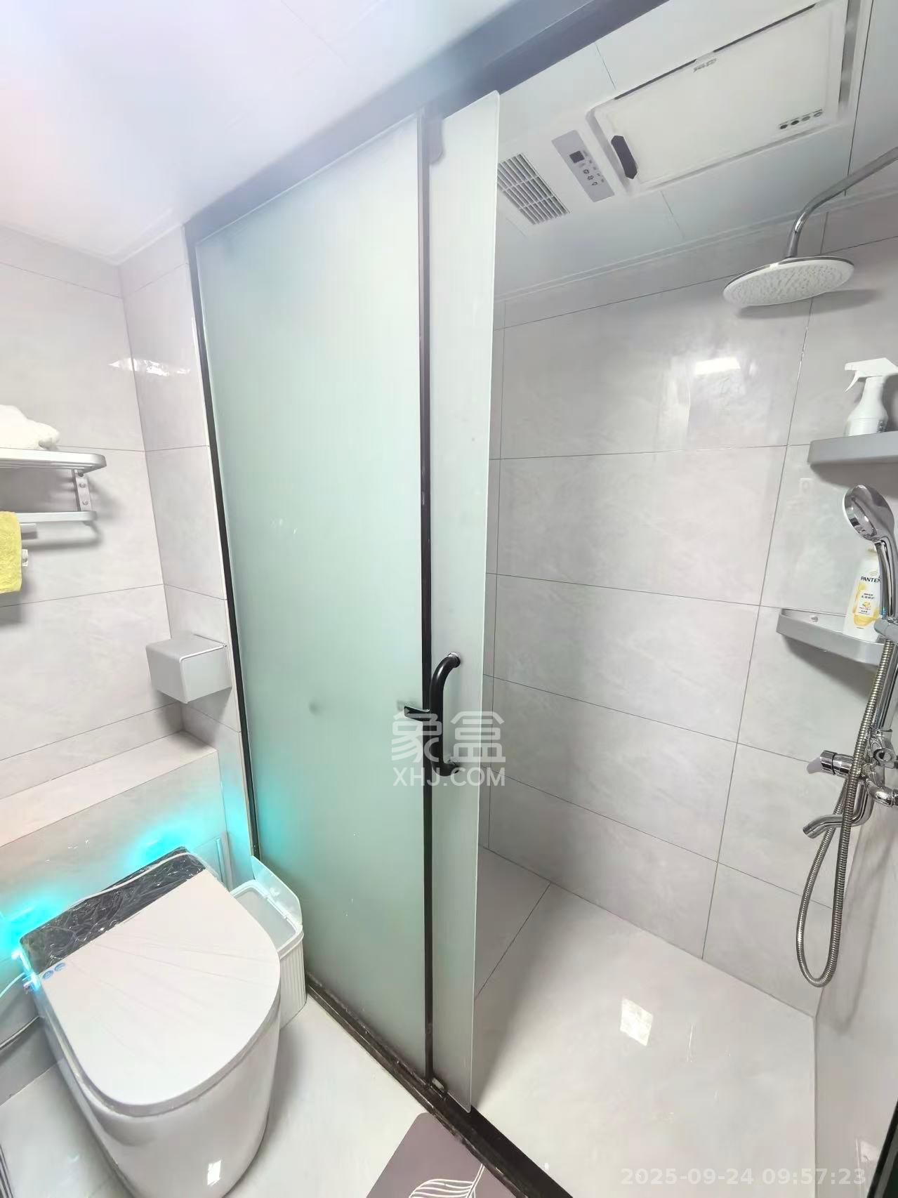 富兴时代御城  2室1厅1卫    2800.0元/月室内图