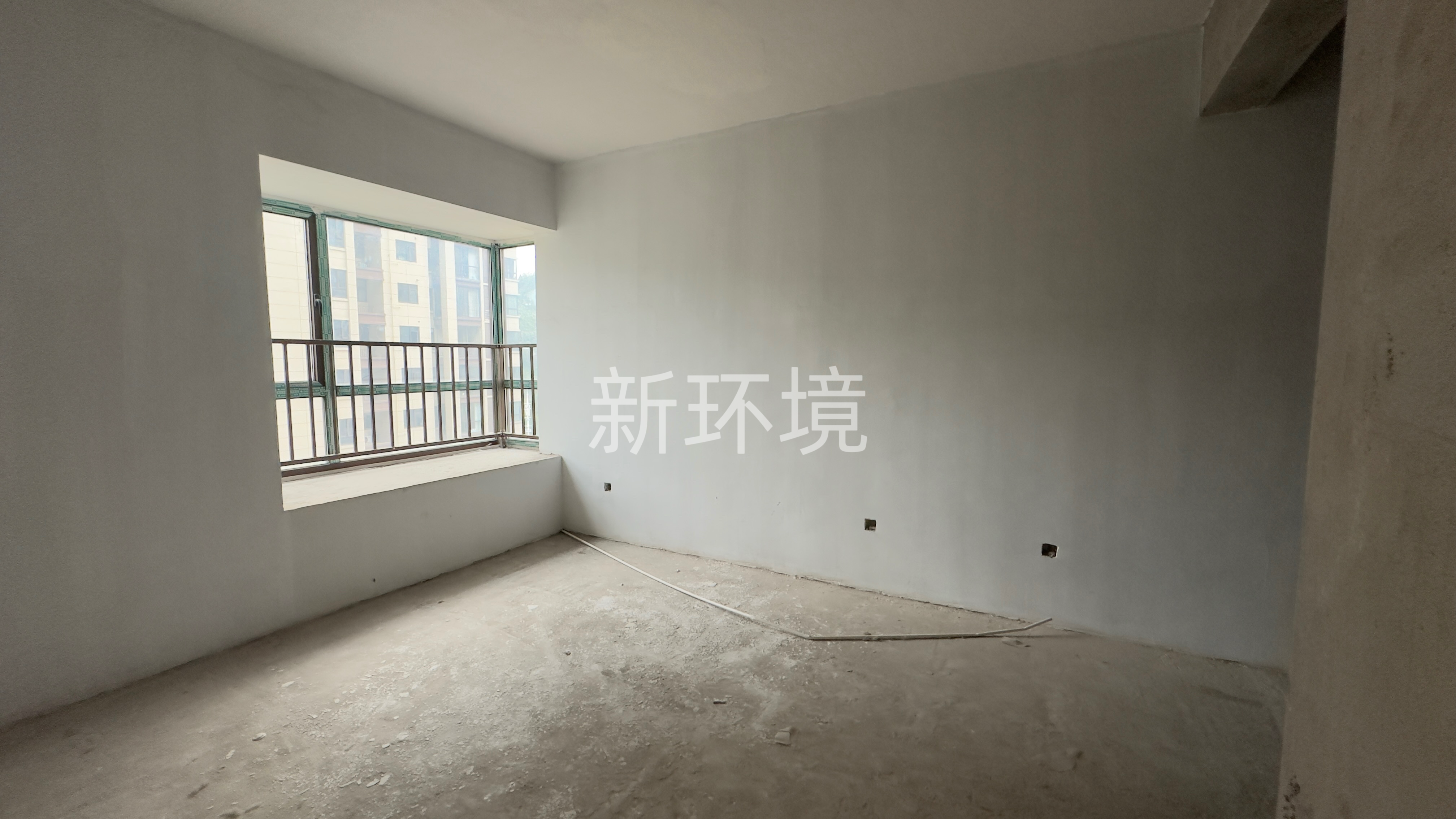 东宸江山里  3室2厅2卫    52.3万客厅