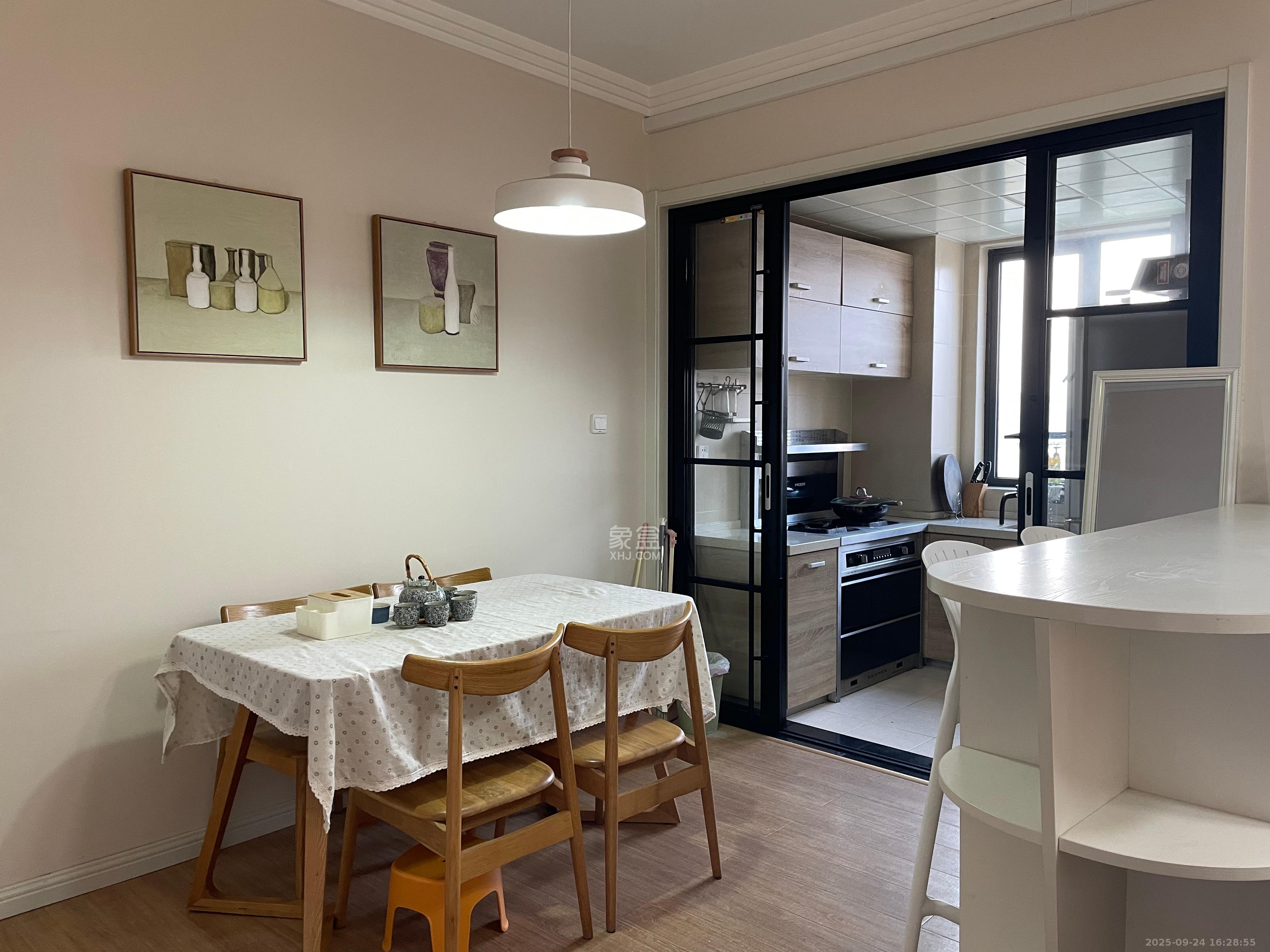 复地崑玉国际一期 2室2厅1卫 4600.0元/月 复地崑玉国际一期 2室2厅1卫 4600.0元/月室内图