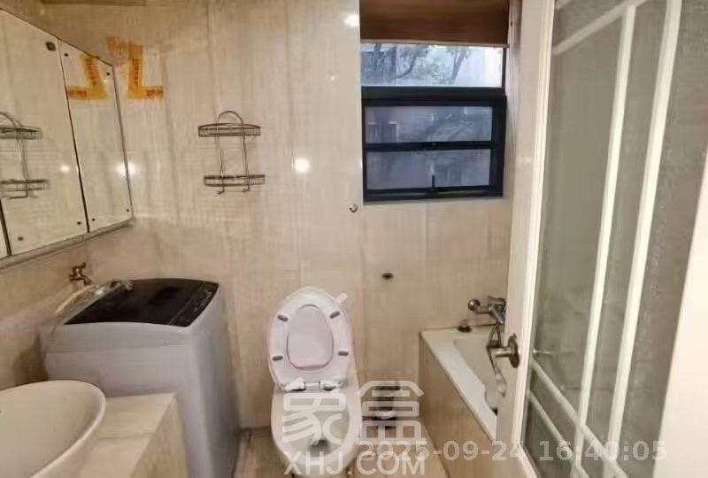 亚华香舍花都 3室1厅1卫 3100.0元/月 亚华香舍花都 3室1厅1卫 3100.0元/月室内图