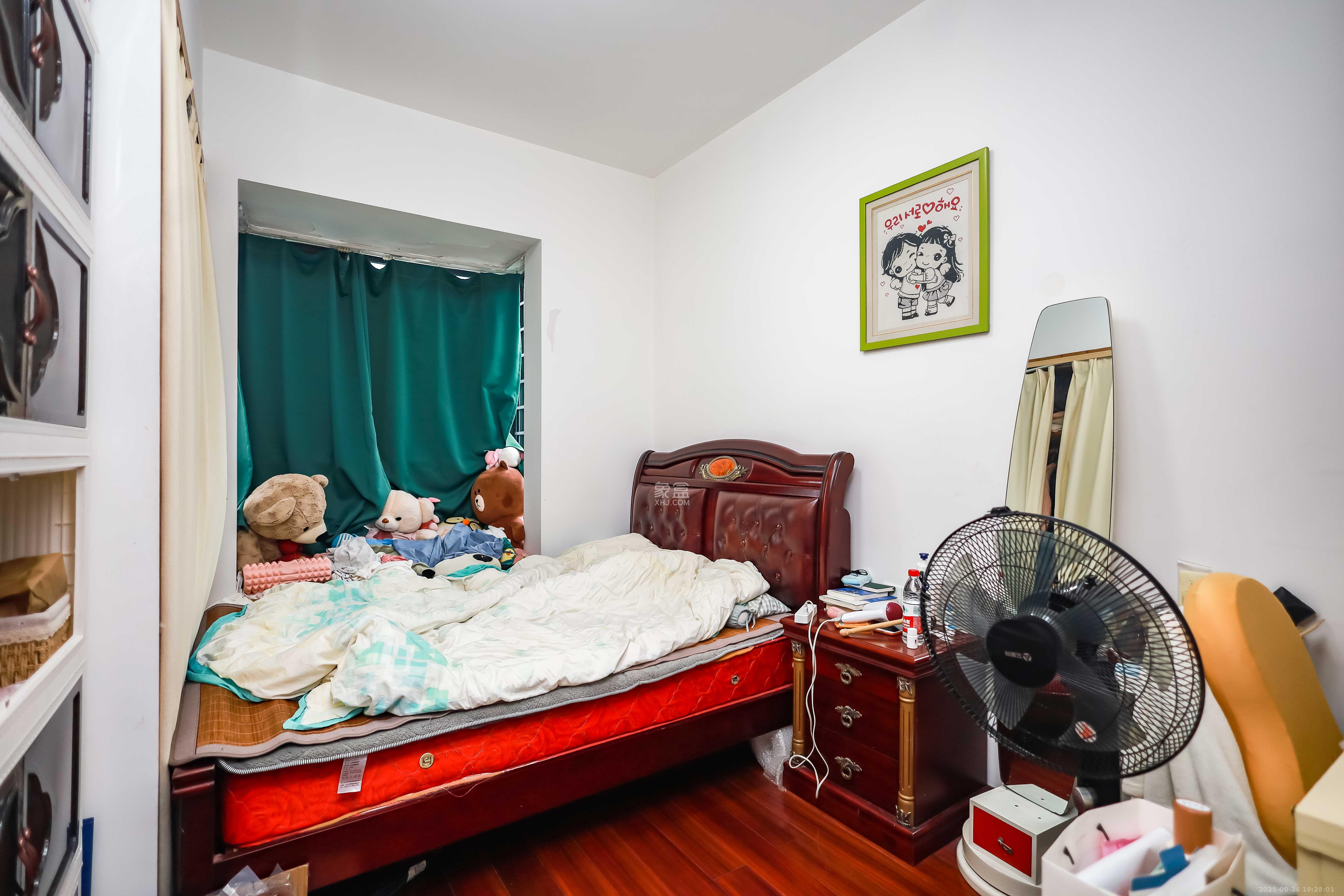 莱茵城 3室2厅1卫 106.0万 莱茵城 3室2厅1卫 106.0万卧室