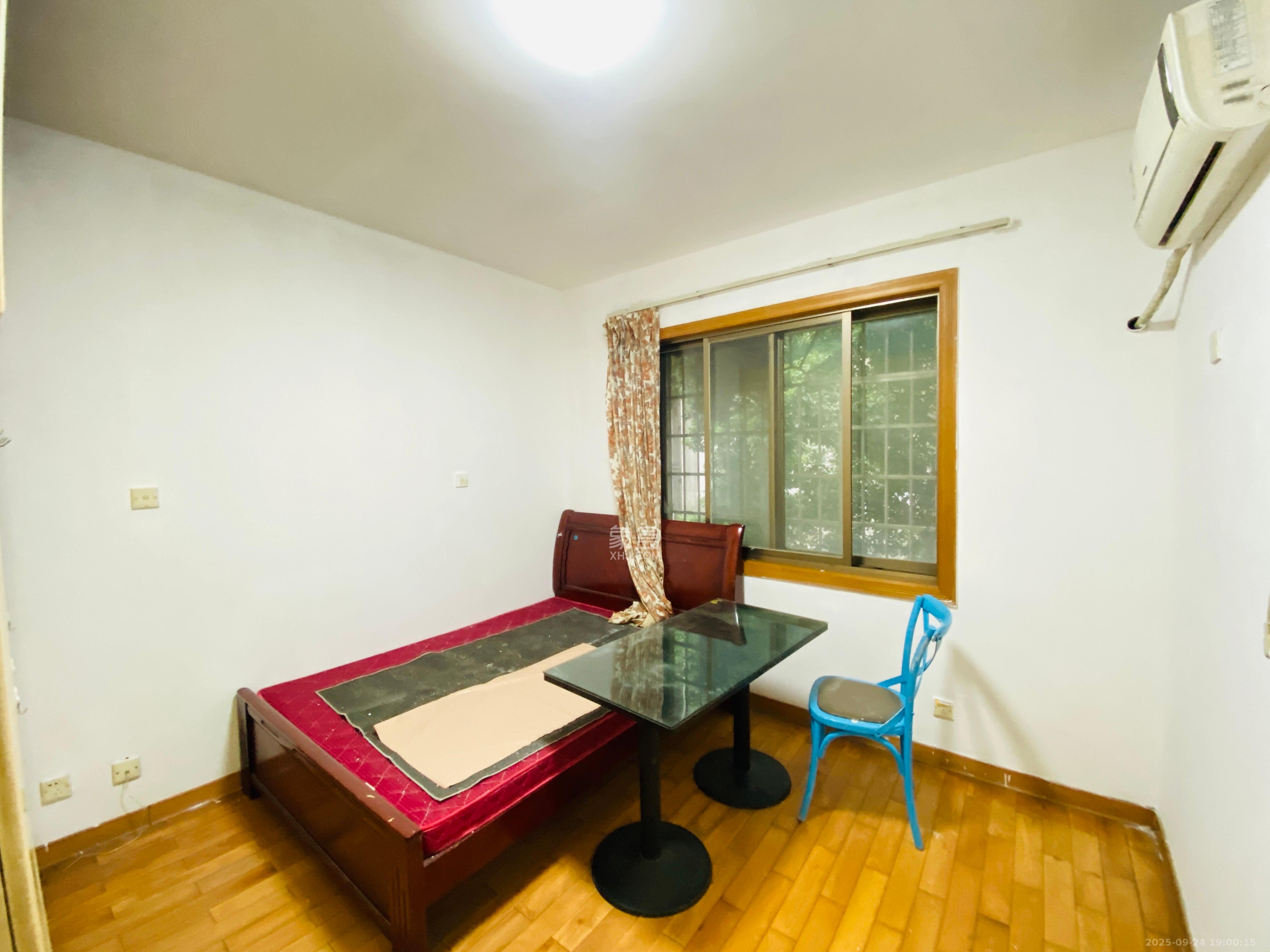 有色金属研究院(湖南有色金属研究院第一、二生活区) 4室2厅1卫 2400.0元/月 有色金属研究院(湖南有色金属研究院第一、二生活区) 4室2厅1卫 2400.0元/月室内图