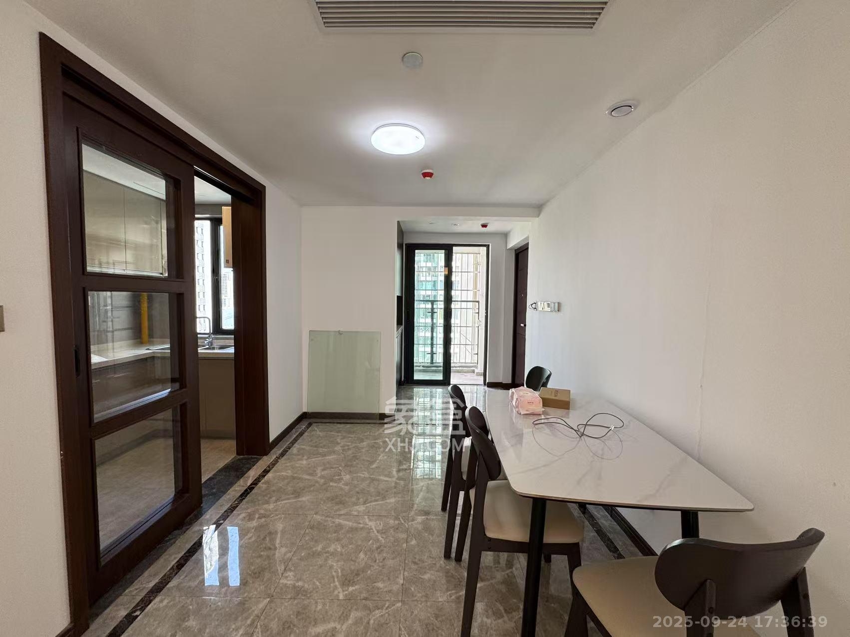 绿地长沙城际空间站(柏仕佳苑) 4室2厅2卫 3800.0元/月 绿地长沙城际空间站(柏仕佳苑) 4室2厅2卫 3800.0元/月室内图