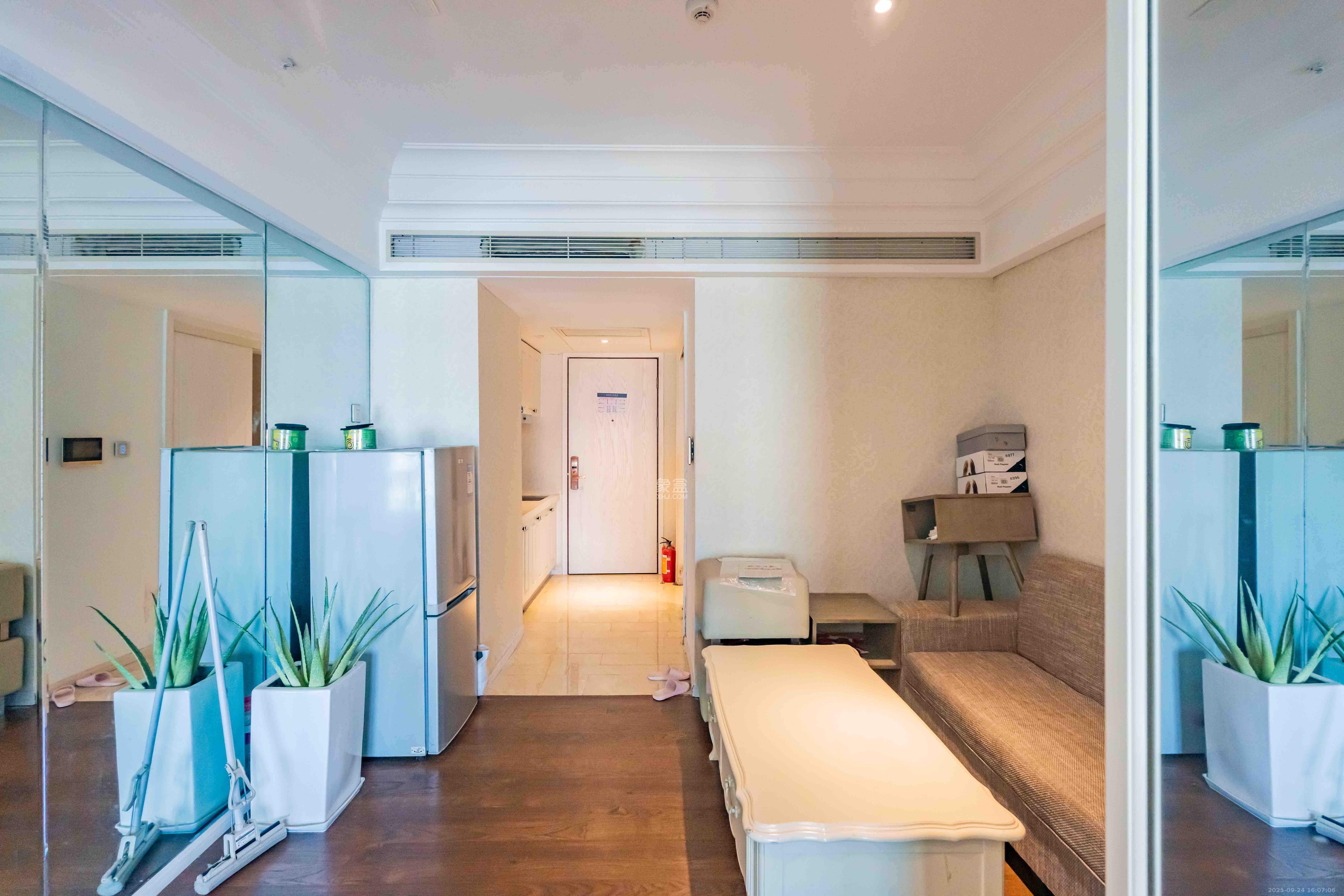 泊富公寓(泊富国际广场) 1室1厅1卫 2400.0元/月 泊富公寓(泊富国际广场) 1室1厅1卫 2400.0元/月室内图