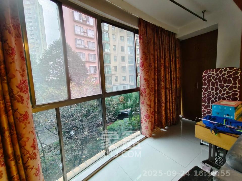 金色山庄 3室2厅2卫 3000.0元/月 金色山庄 3室2厅2卫 3000.0元/月室内图