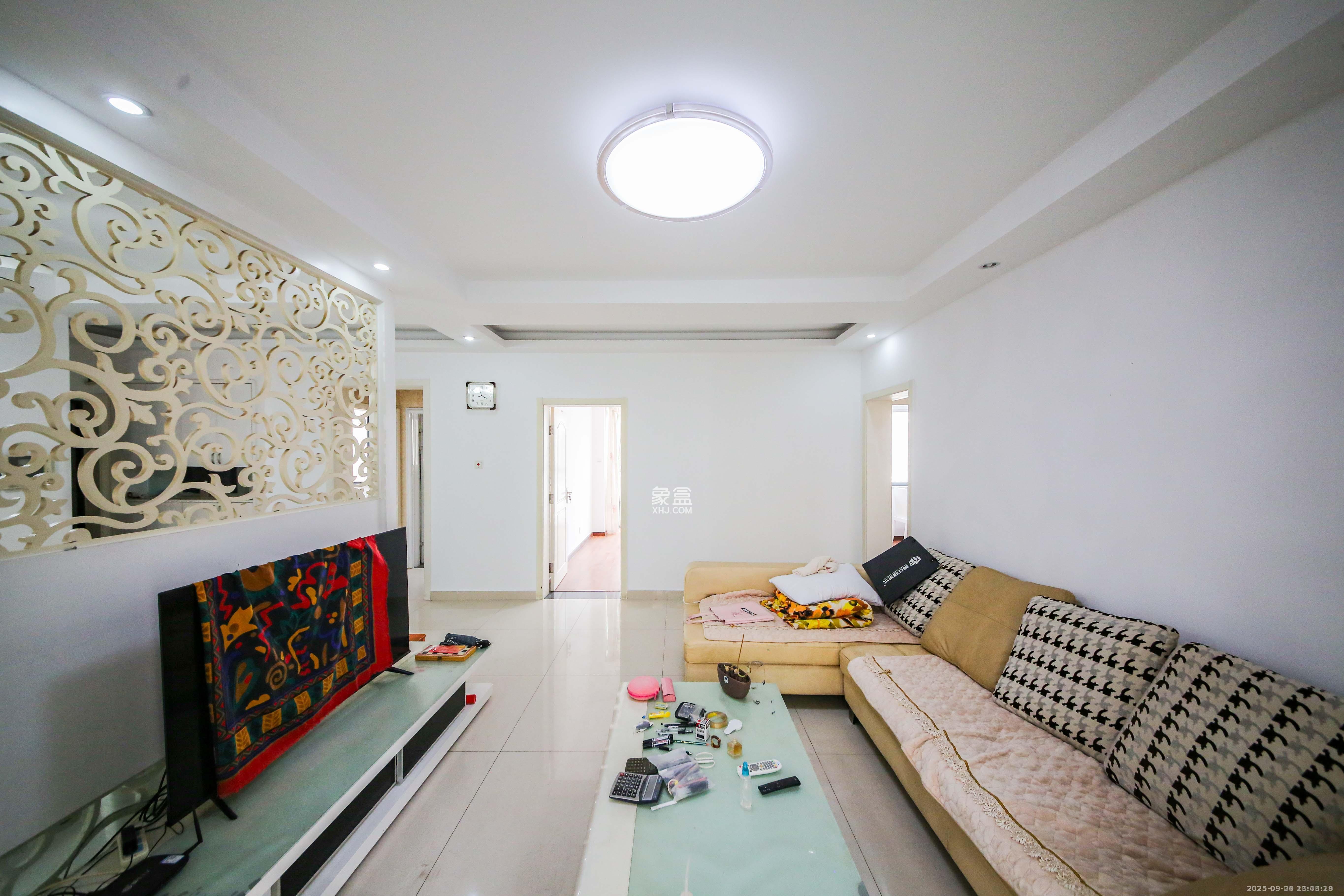 童话里 4室2厅2卫 2200.0元/月 童话里 4室2厅2卫 2200.0元/月室内图