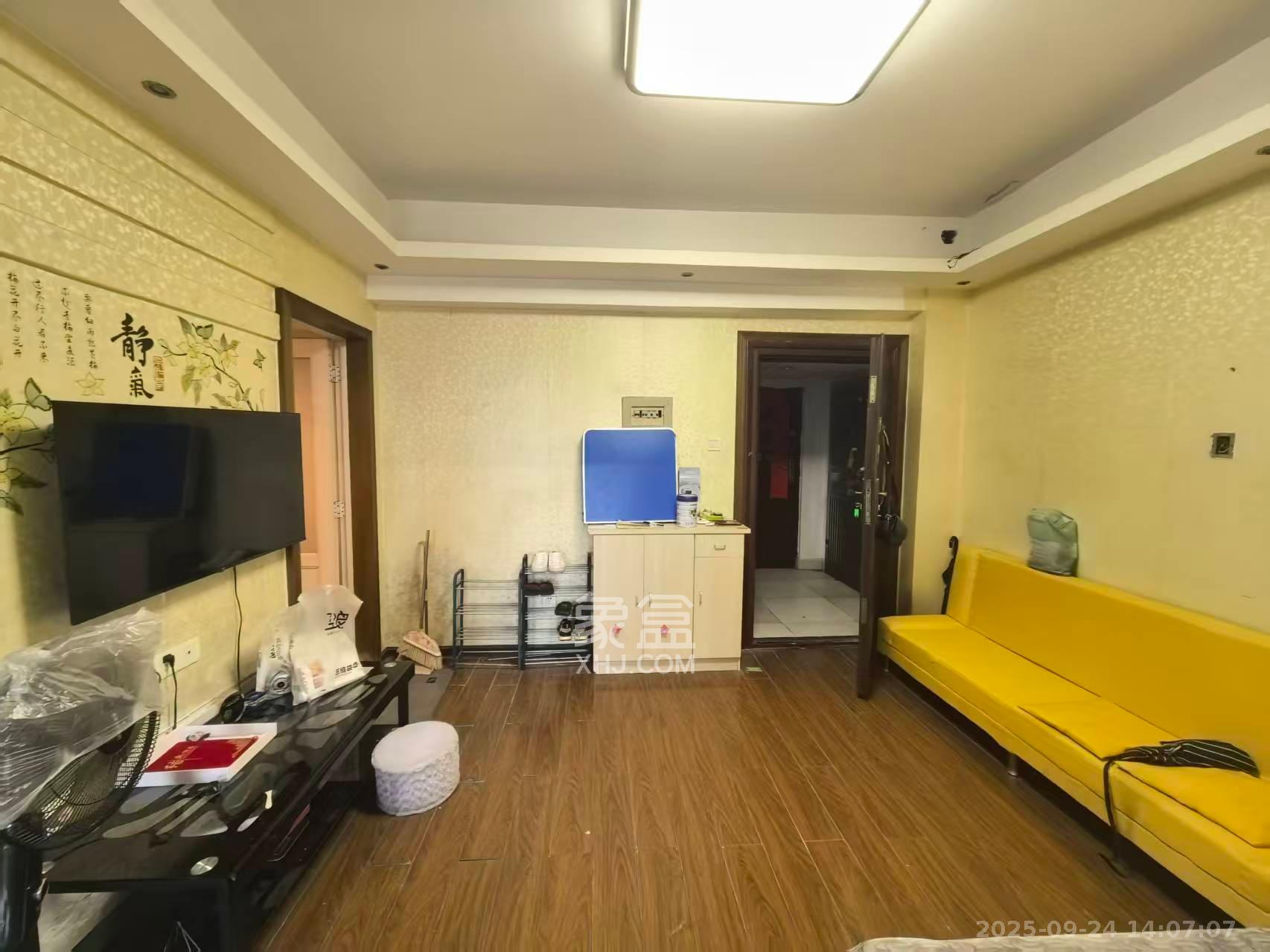 香颂国际  2室1厅1卫    1250.0元/月 香颂国际  2室1厅1卫    1250.0元/月