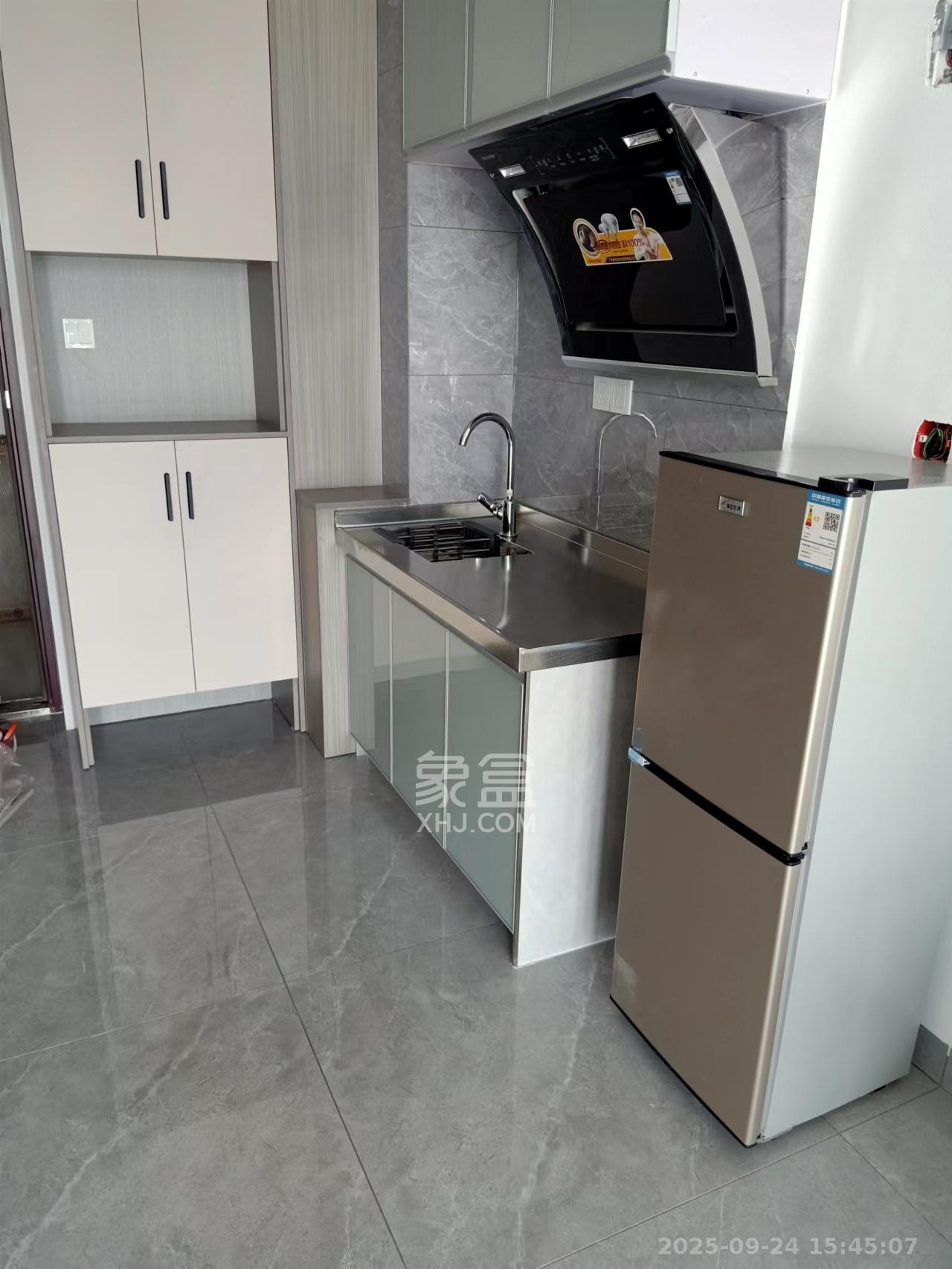 裕天国际商汇中心  1室1厅1卫    1400.0元/月室内图