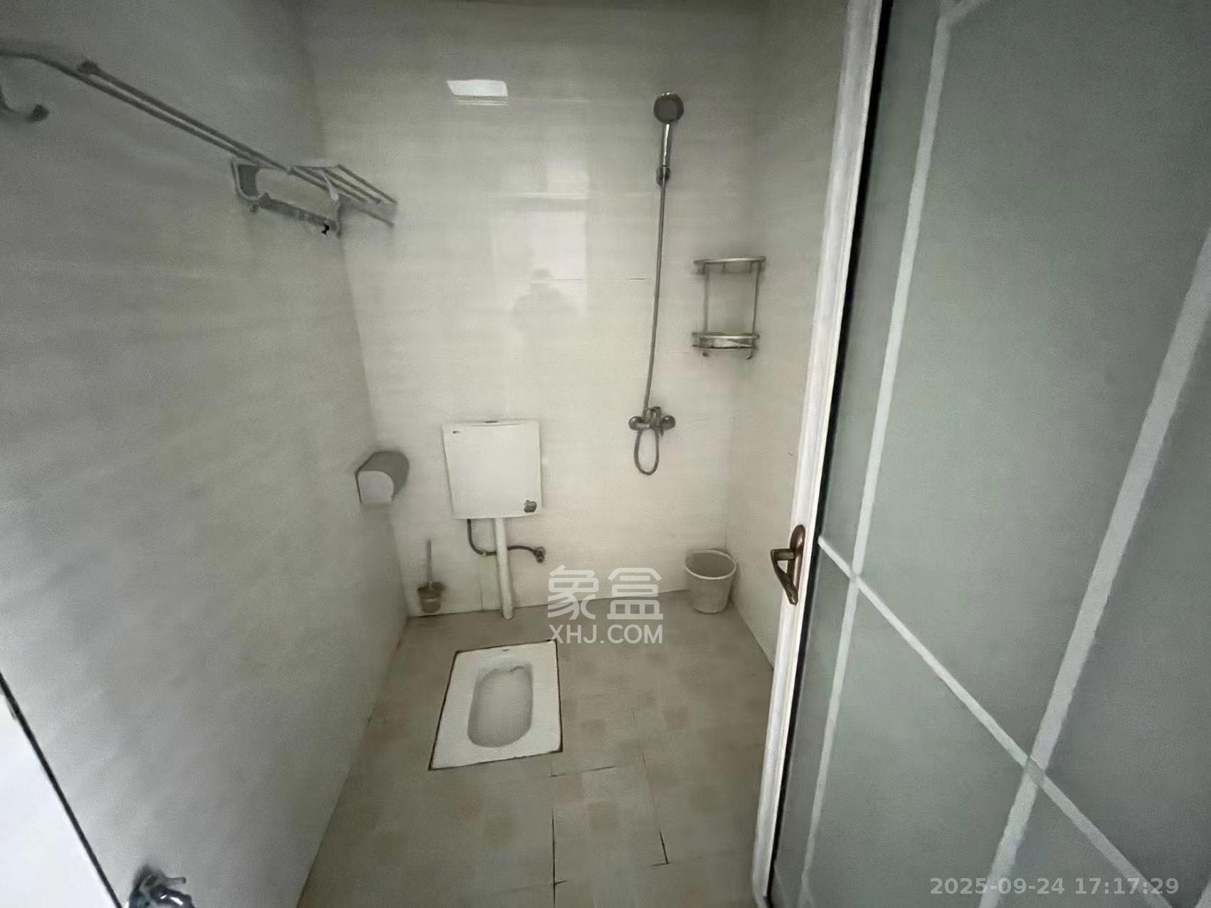 中央美郡 2室2厅1卫 2600.0元/月 中央美郡 2室2厅1卫 2600.0元/月室内图