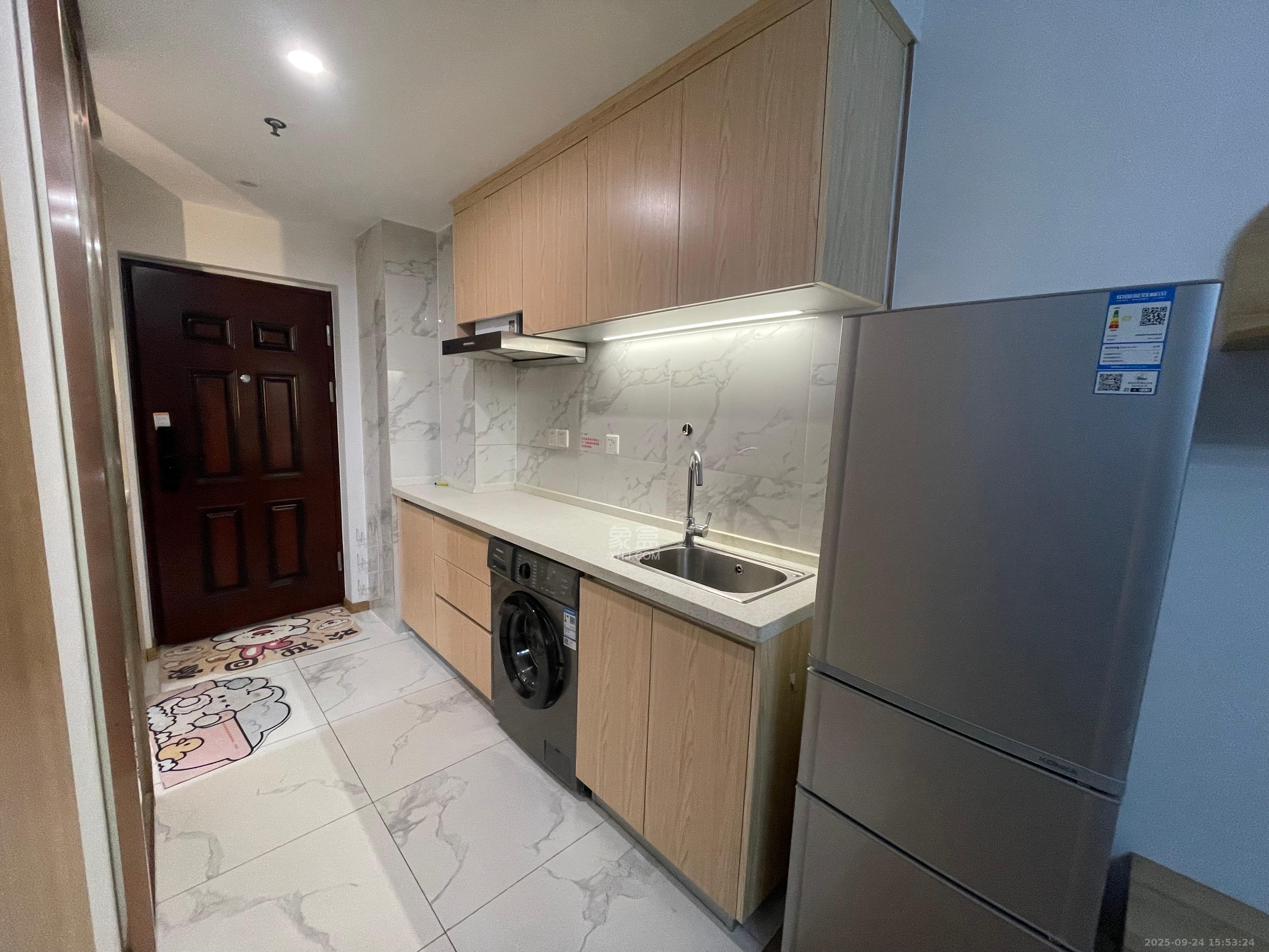 华润翡翠府 1室0厅1卫 1550.0元/月 华润翡翠府 1室0厅1卫 1550.0元/月室内图